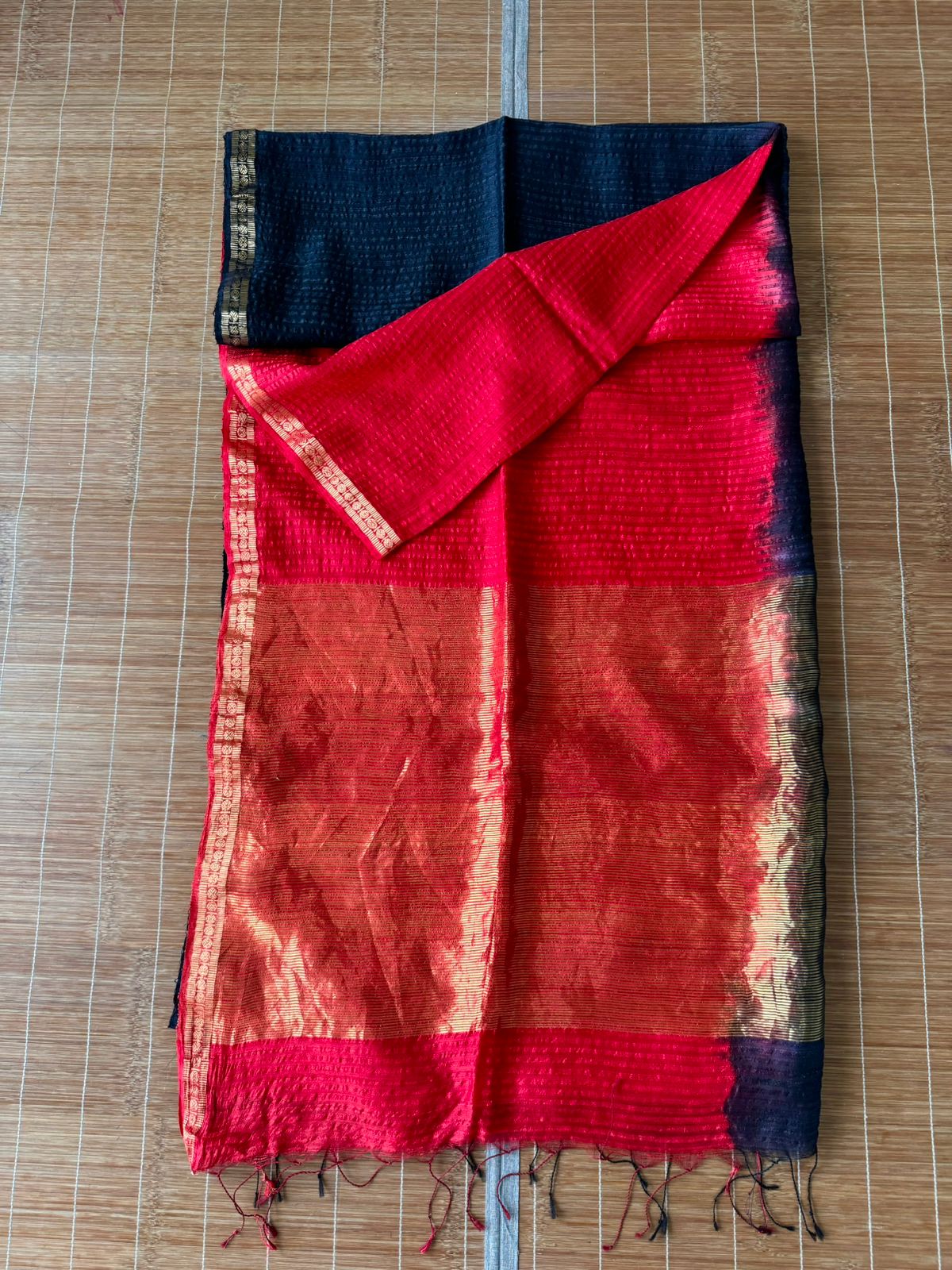 Red & black Matka silk with Noil silk tie & dye handwoven saree