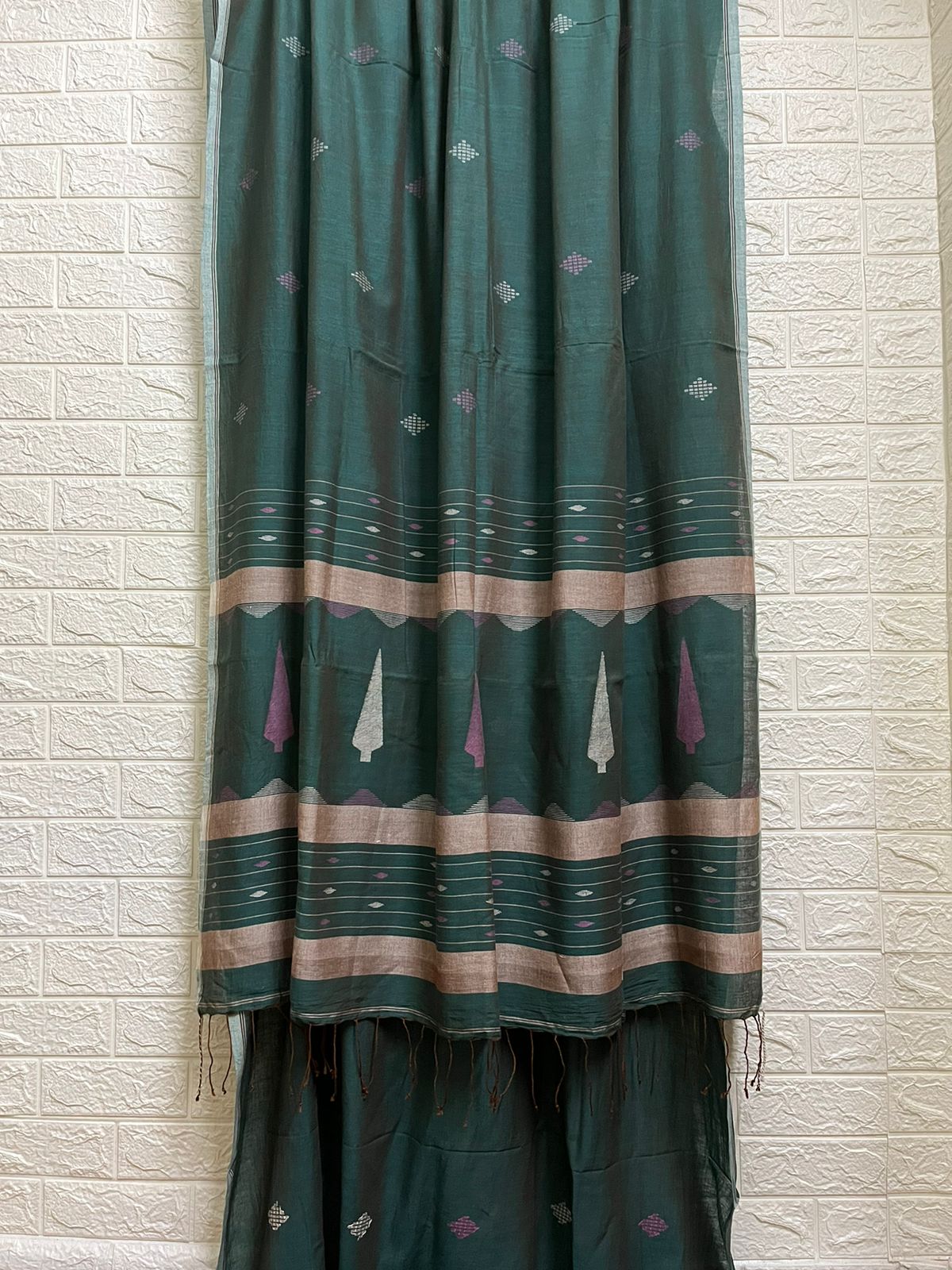 Bamboo green cotton handwoven jamdani saree