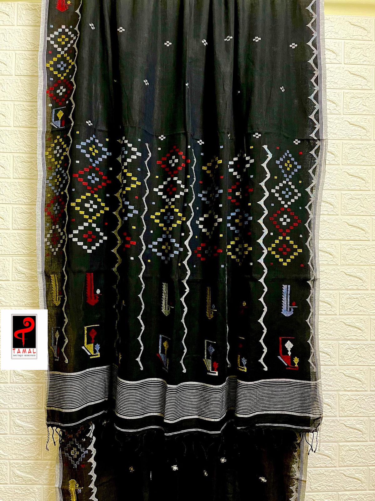 Black colour cotton traditional handwoven jamadani saree