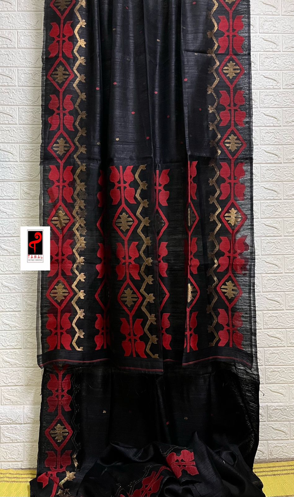 BLACK WITH RED & GOLDEN ZARI MATKA SILK TRADITIONAL HANDWOVEN JAMDANI SAREE