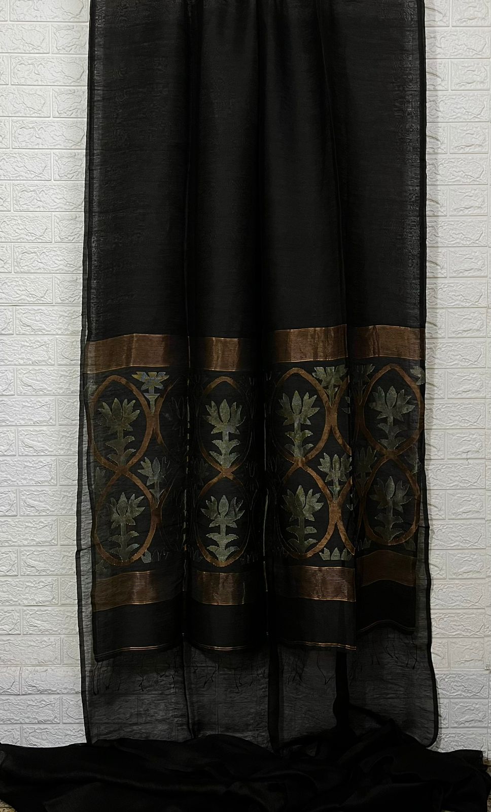 Black with silver & golden zari lotus pallu handwoven silk linen jamdani saree
