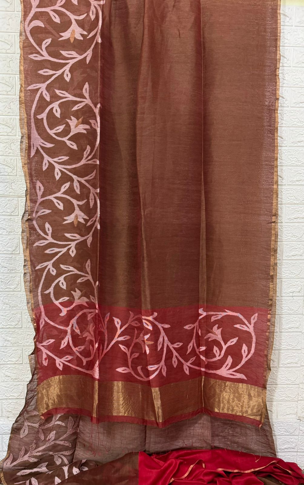 Cherry wood brown with red pallu silk linen floral wide border handwoven jamdani saree