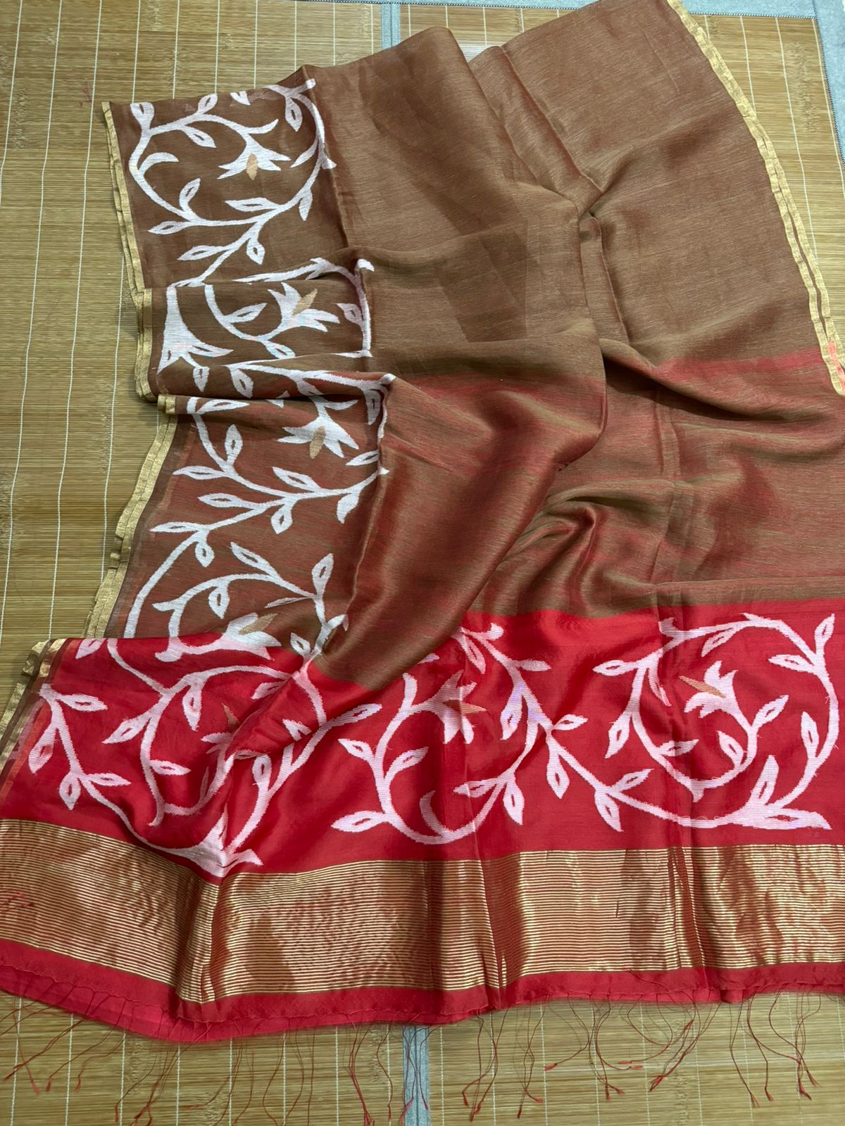 Cherry wood brown with red pallu silk linen floral wide border handwoven jamdani saree