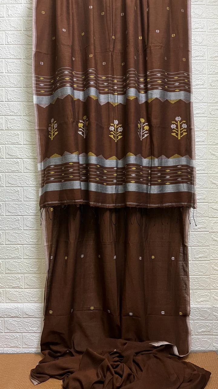 Chocolate brown floral pallu cotton handwoven jamdani saree