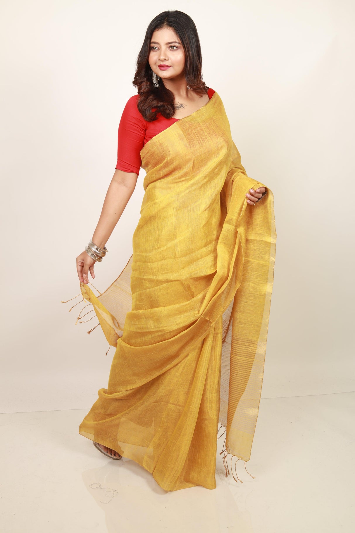 Golden colour metallic linen handloom saree - Tamal Boutique