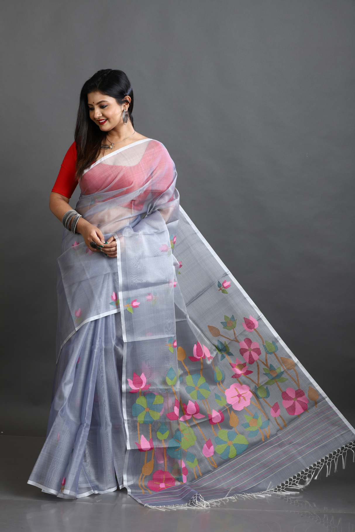 Ash with lotus motifs pallu muslin silk handwoven jamdani saree - Tamal Boutique