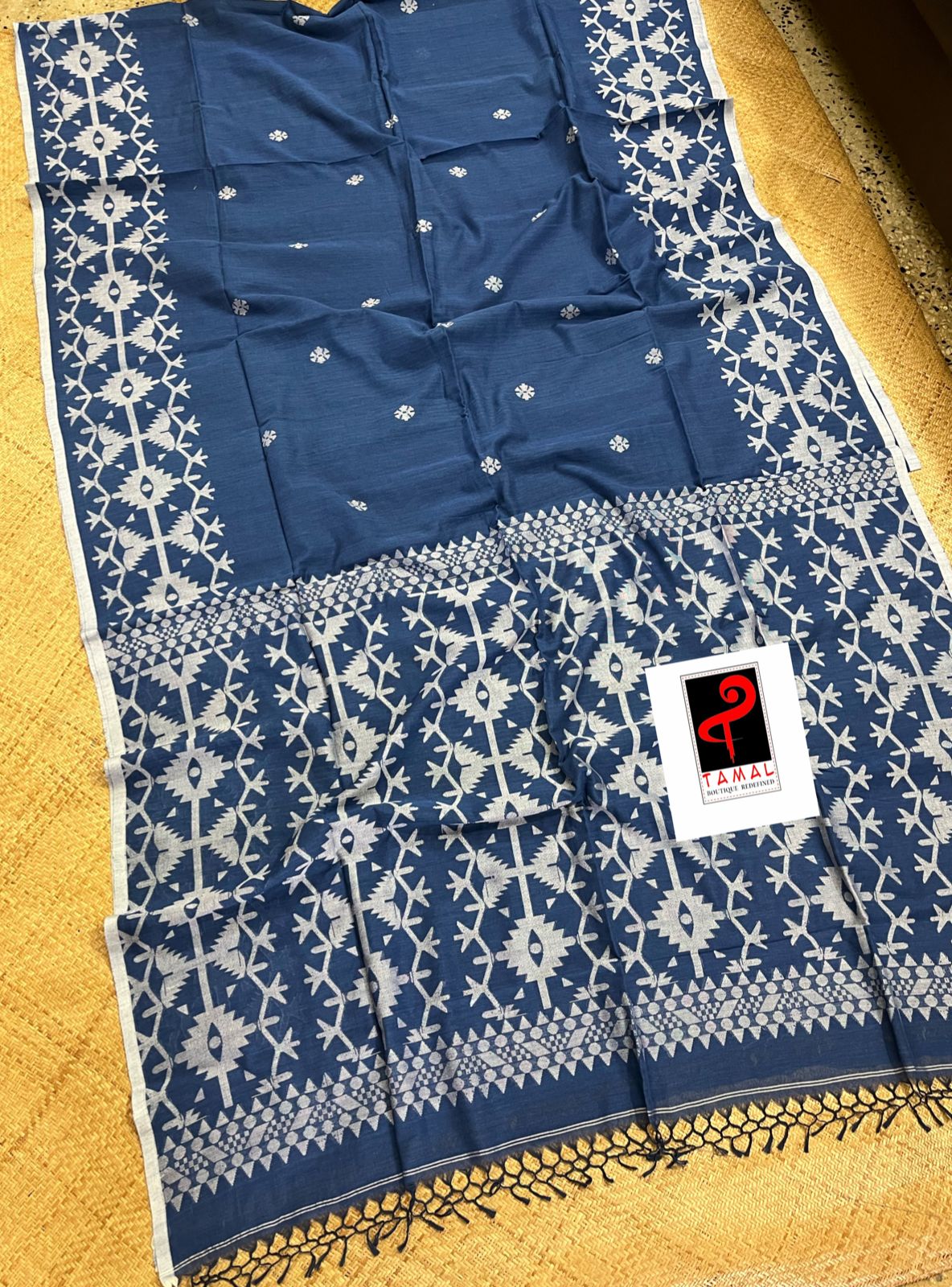 Indigo with white fulia cotton handloom jamdani saree