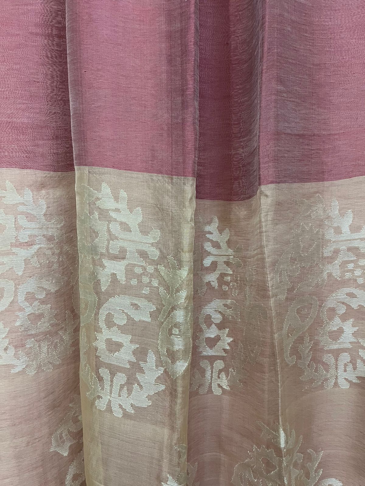 Kashmiri pink with silver zari work pallu silk linen handwoven jamdani saree - Tamal Boutique