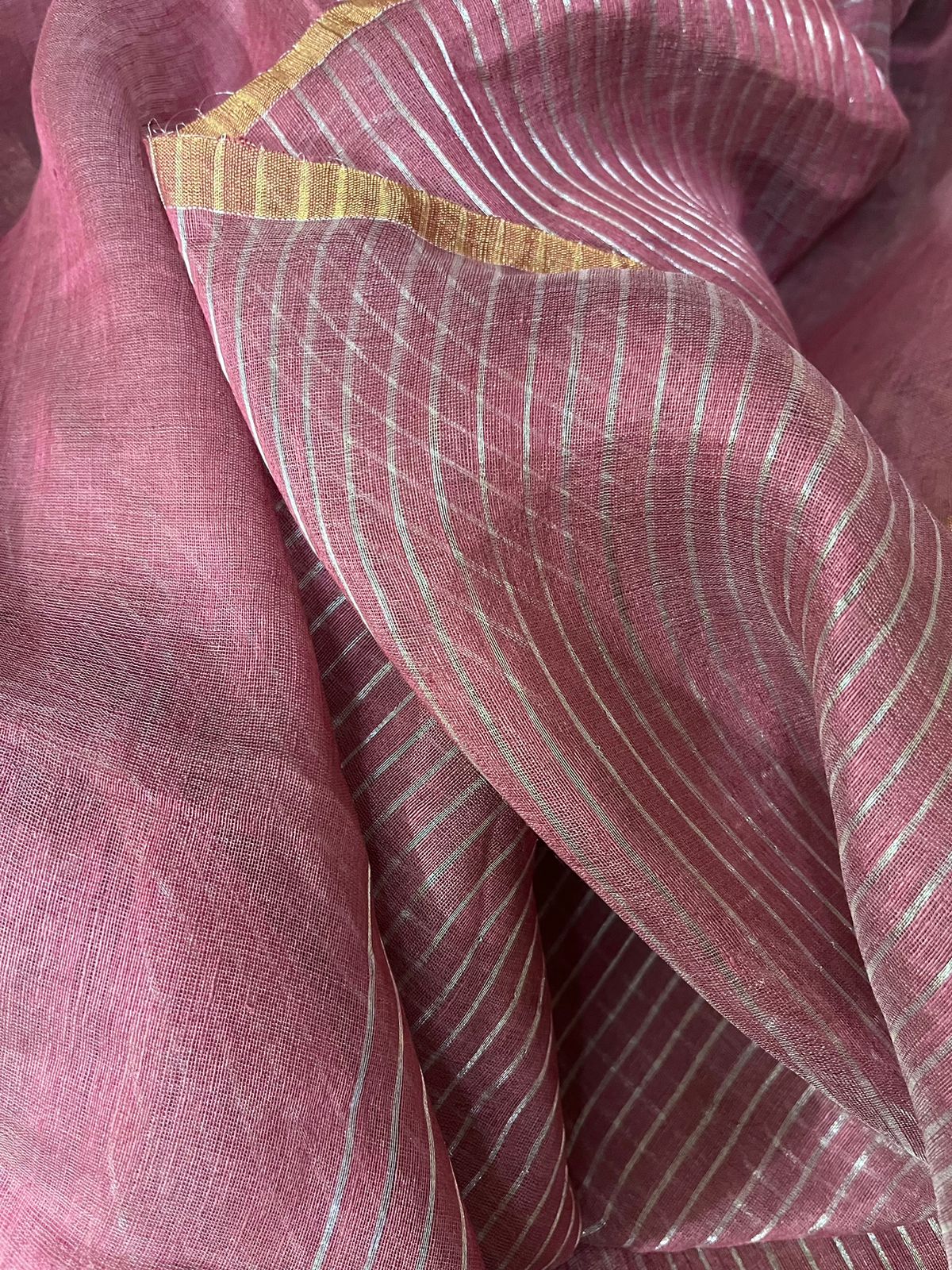 Kashmiri pink with silver zari work pallu silk linen handwoven jamdani saree