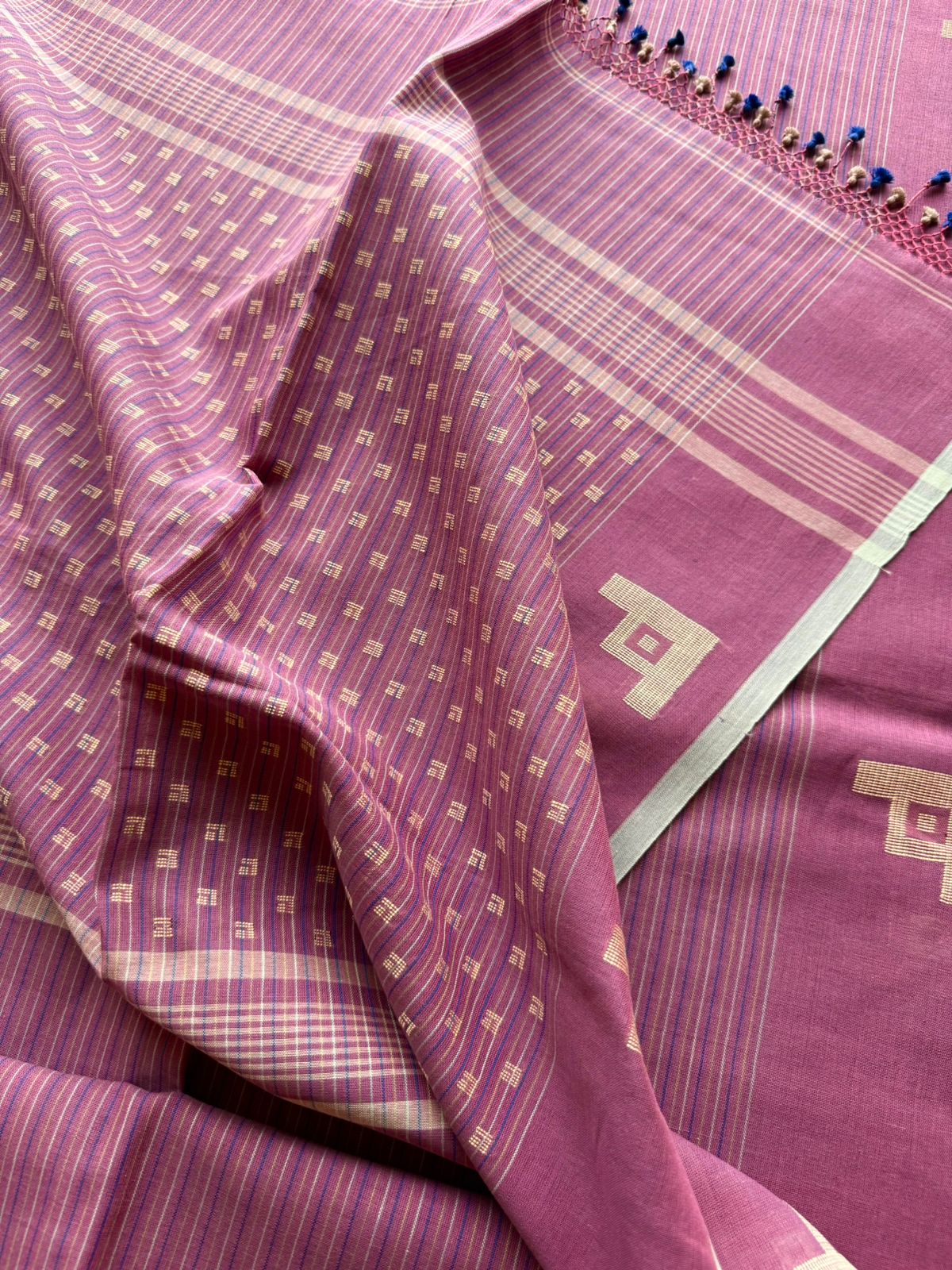 Magenta with white border pure cotton handwoven jamdani saree - Tamal Boutique