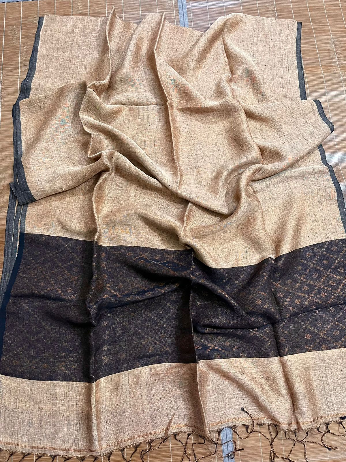 Light biscuit colour with black border handloom jamdani zari linen saree