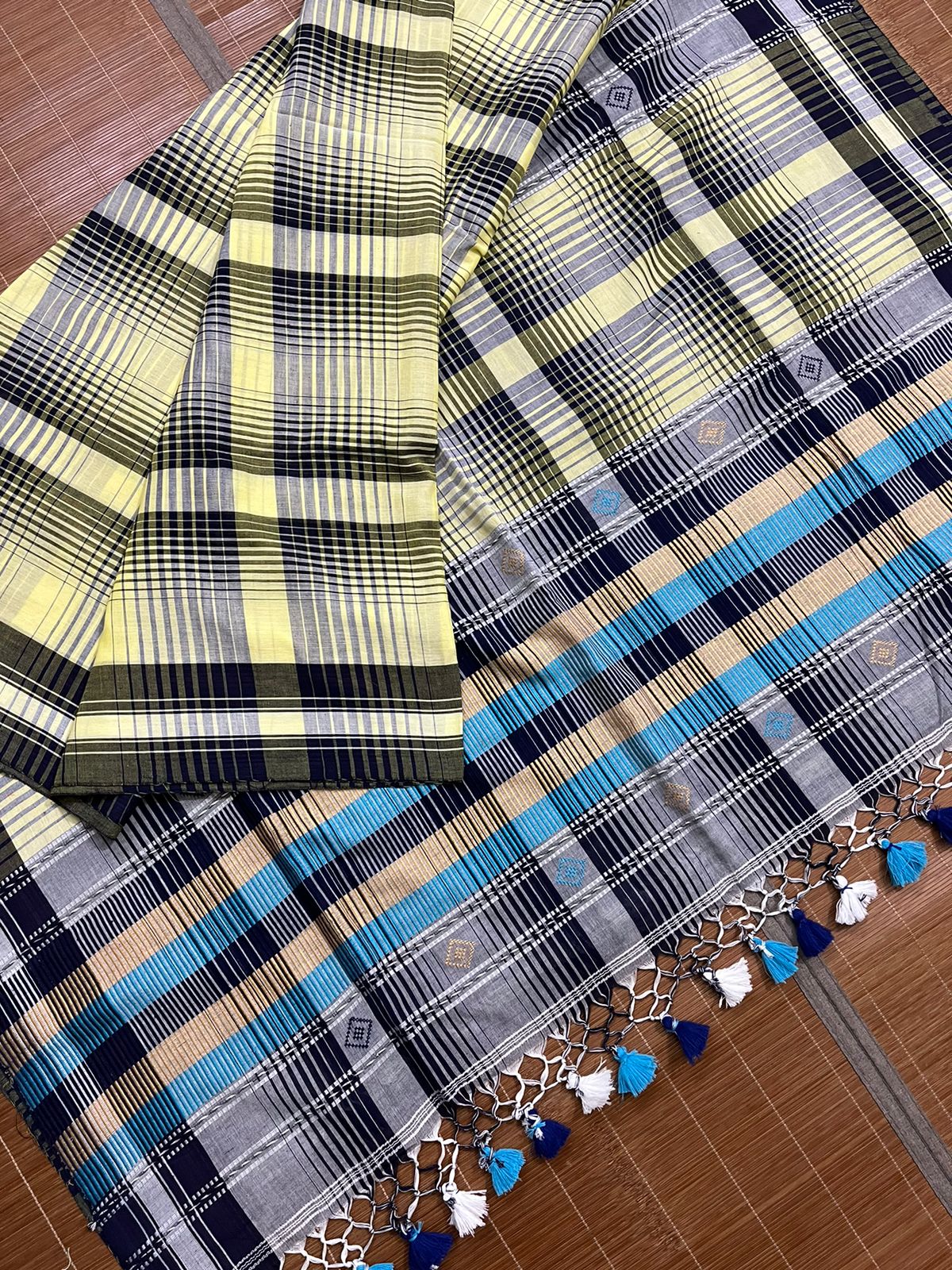 Light yellow with black checks bhujoudi design fulia cotton handloom saree - Tamal Boutique