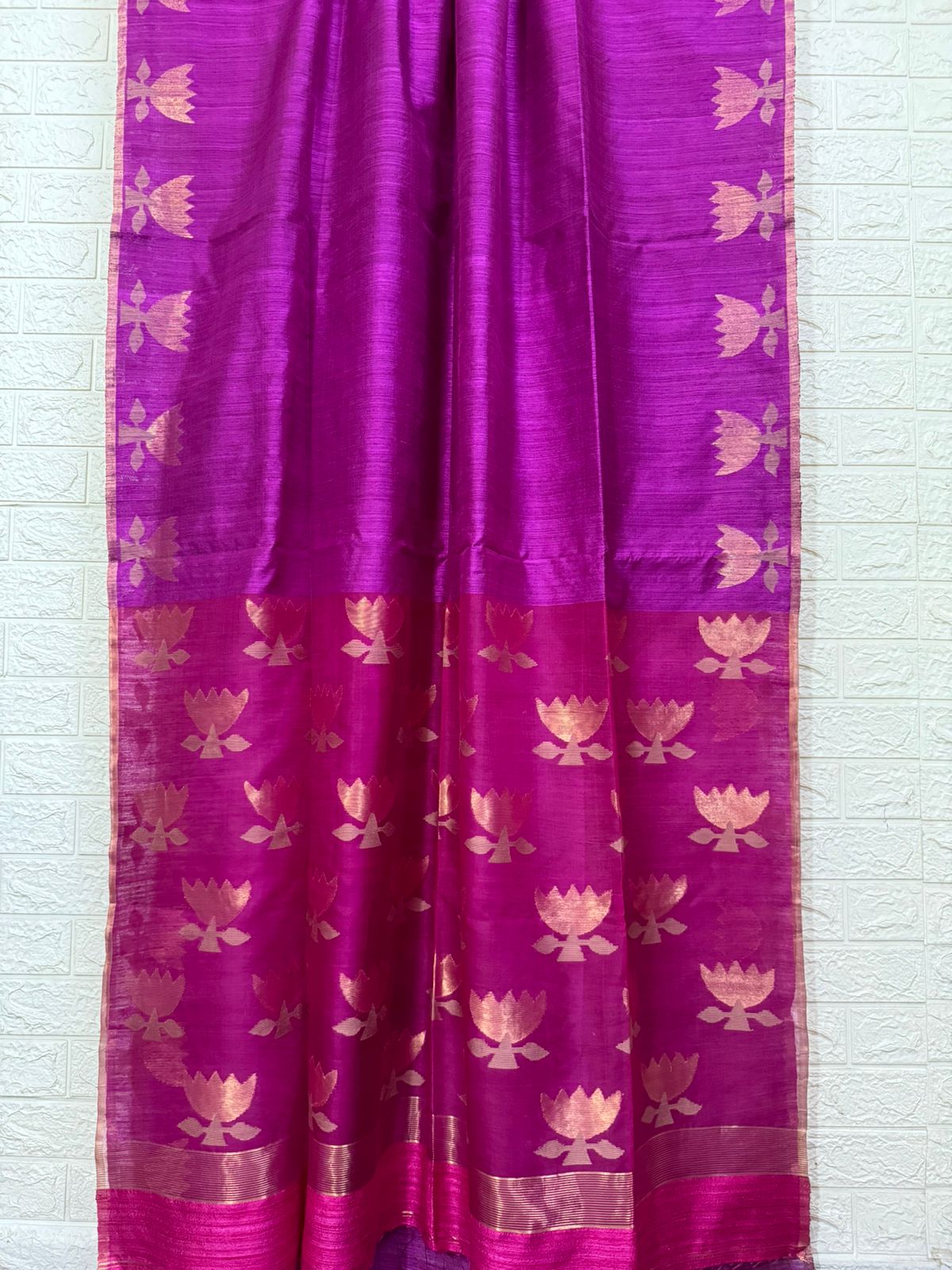 Magenta with hot pink gold lotus matka silk handwoven jamdani saree