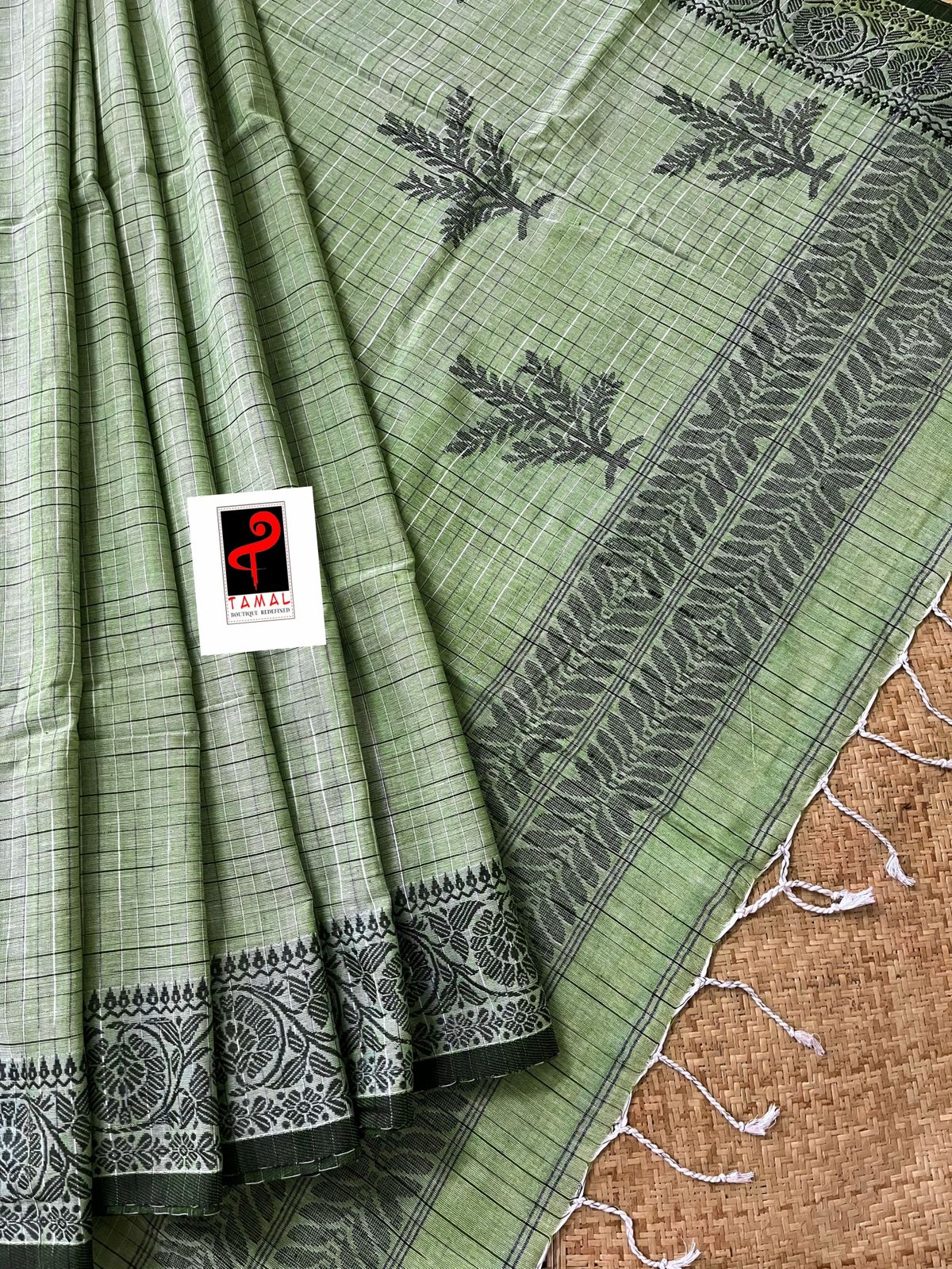 Moss green with black fulia cotton handloom jamdani saree