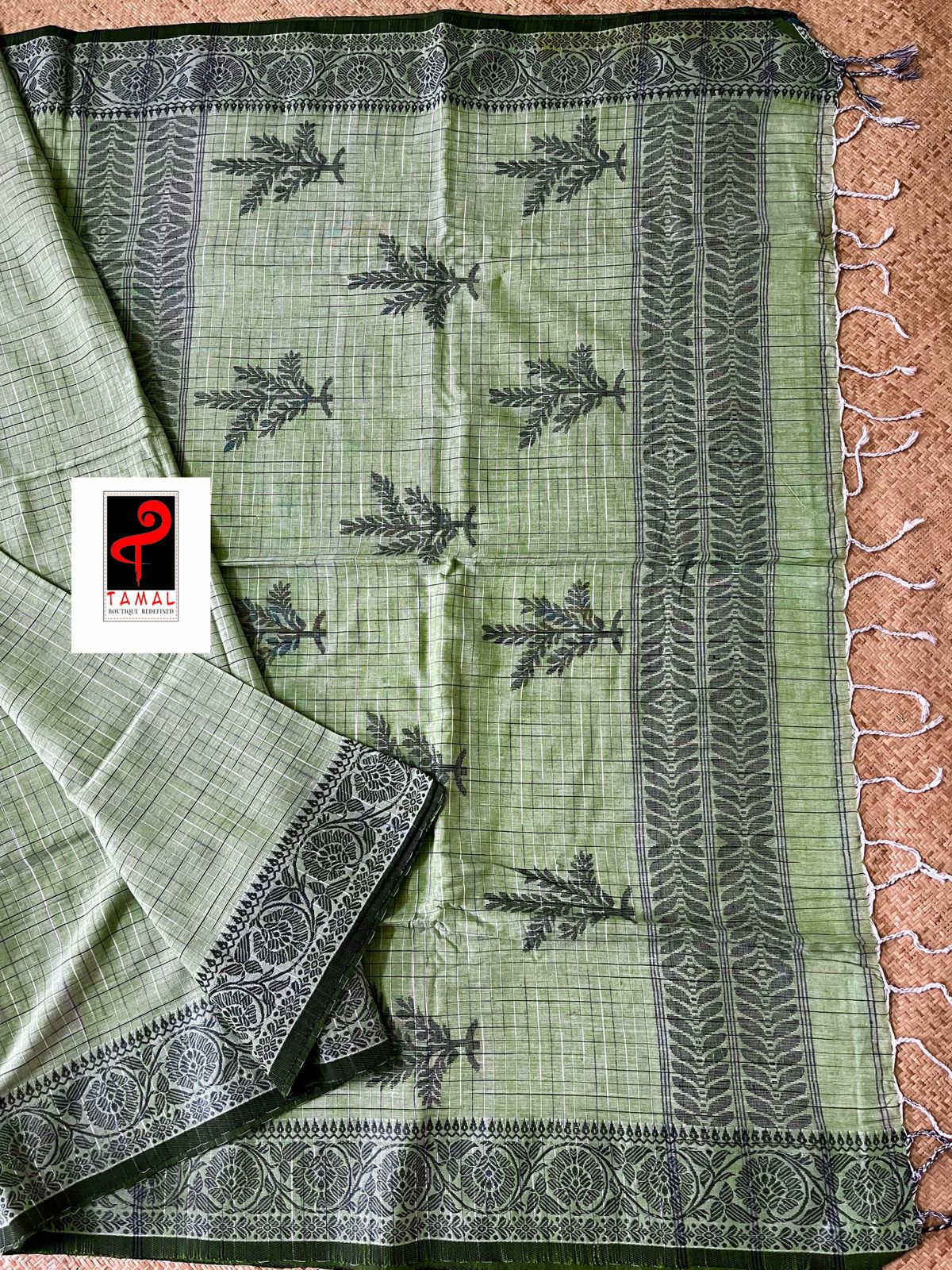 Moss green with black fulia cotton handloom jamdani saree