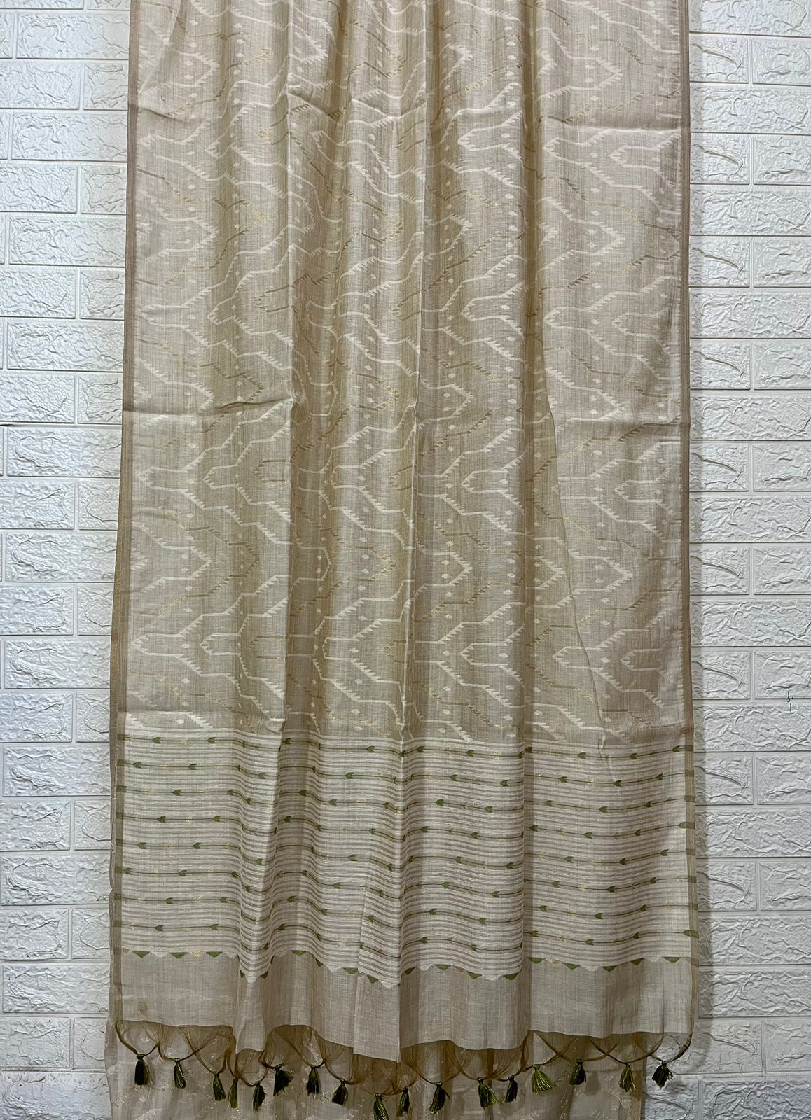 Offwhite allover traditional handloom jamdani in fine cotton saree - Tamal Boutique