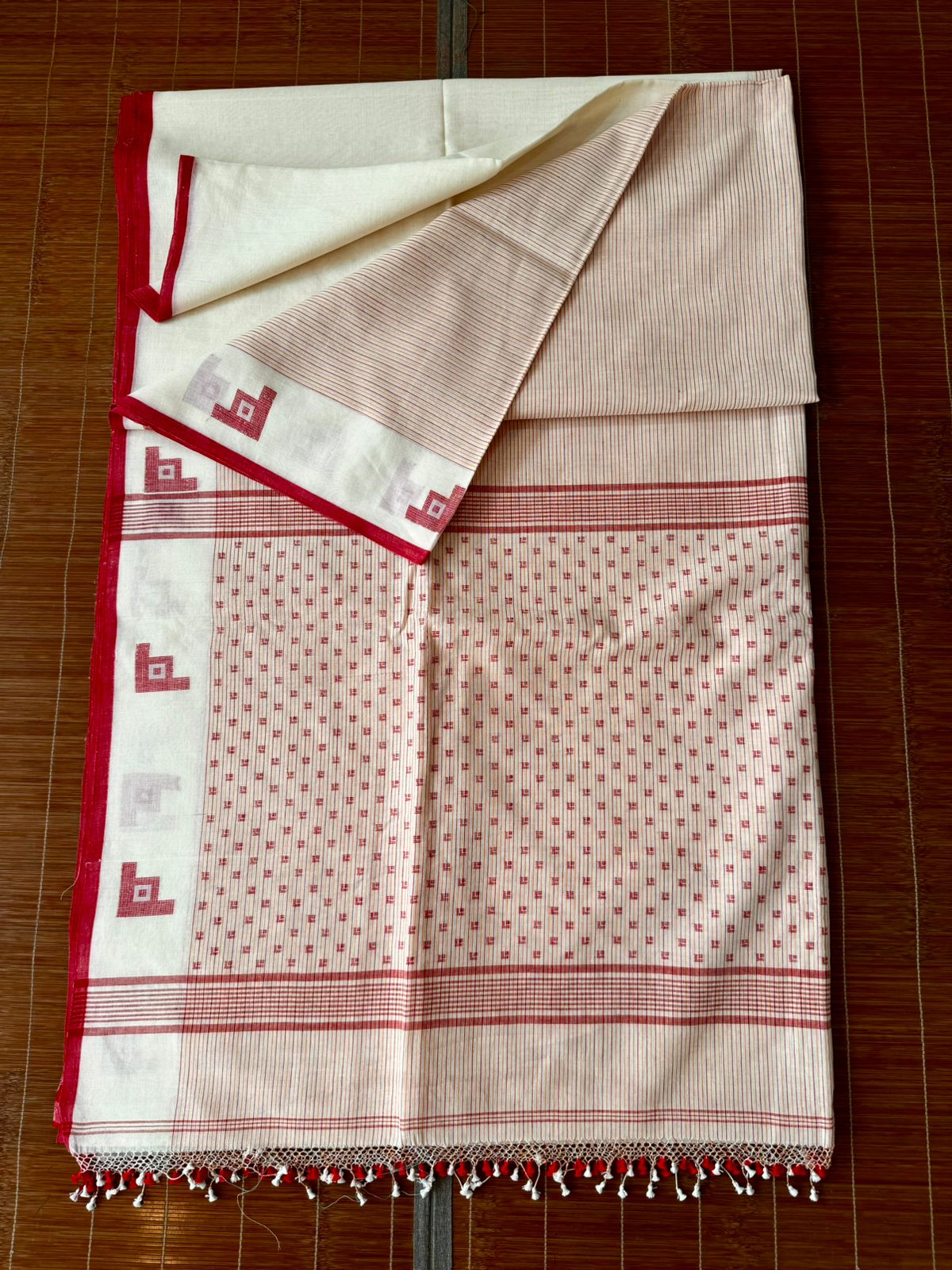 Offwhite with red border half & half stripe cotton handwoven jamdani