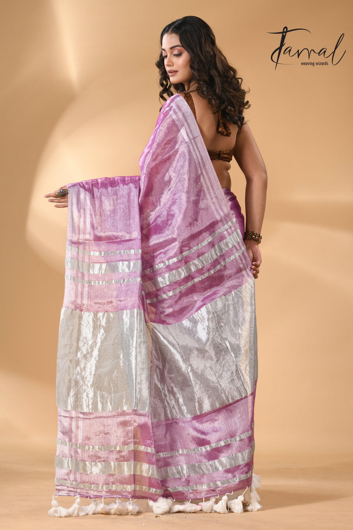 Onion silver tissue handloom saree back