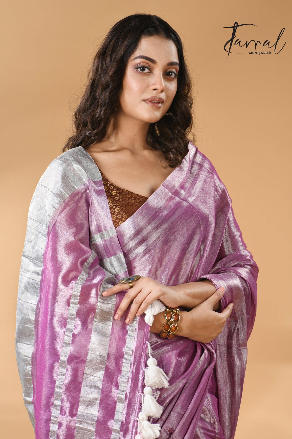 Onion silver tissue handloom saree cls