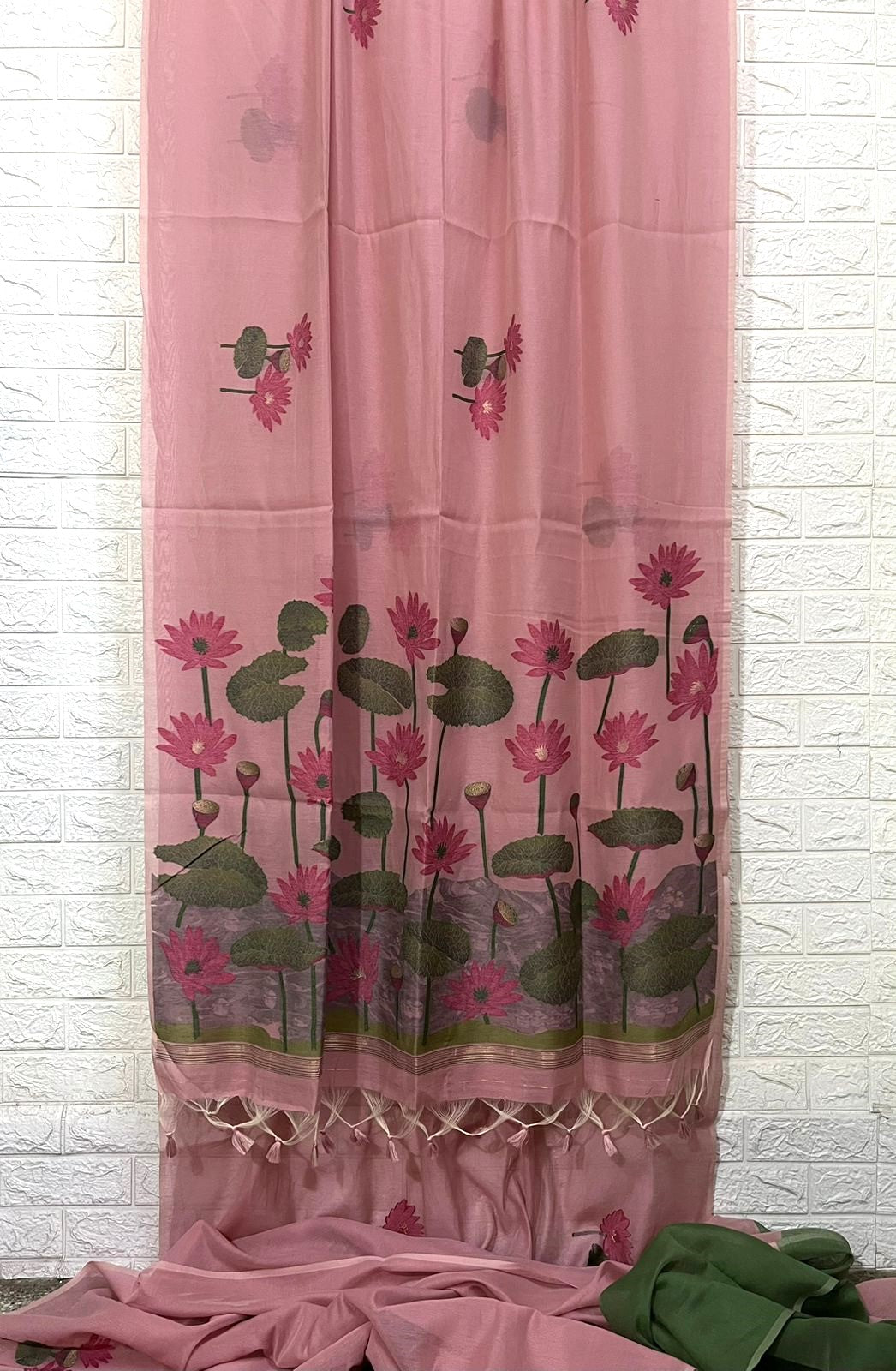 Peach colour silk cotton lotus design handloom jamdani saree - Tamal Boutique