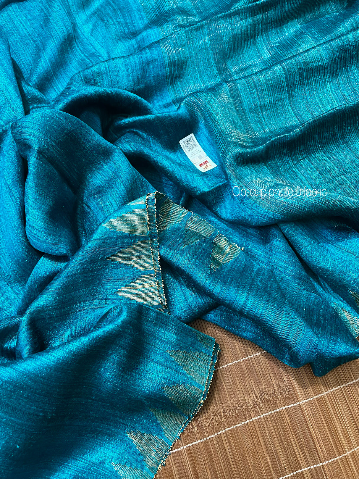 Peacock blue colour zari temple border handwoven matka silk jamdani saree