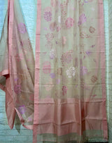 Powder pink mixed rose & orchid floral bouquet allover handwoven muslin silk jamdani saree