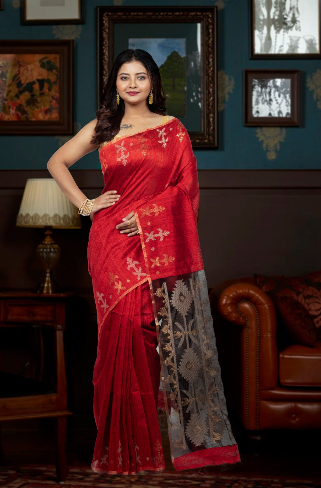 Red With Black Traditional Dhakai Handwoven Jamdani Saree In Matka Silk - Tamal Boutique