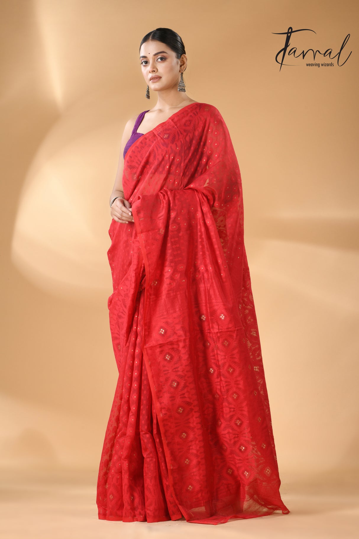 Red soft dhaki handloom jamdani saree_Full1