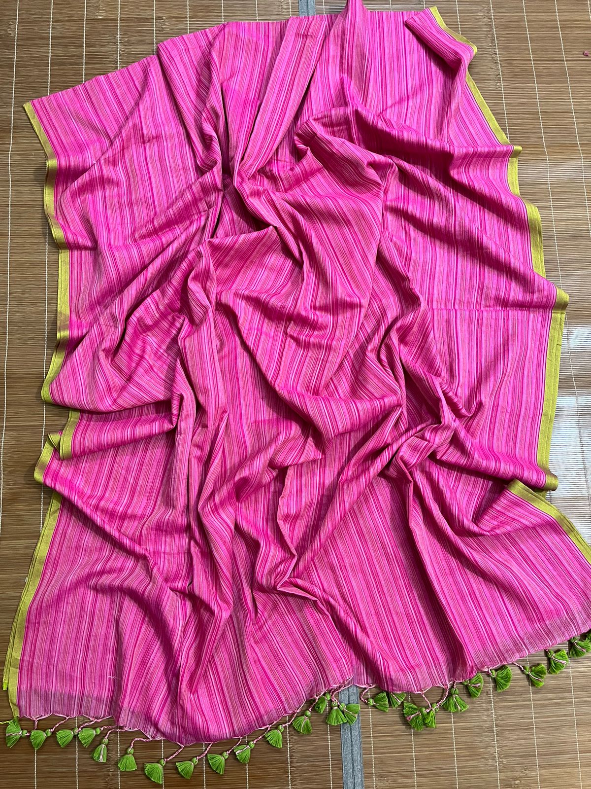 Rose pink with green border mul cotton handloom saree