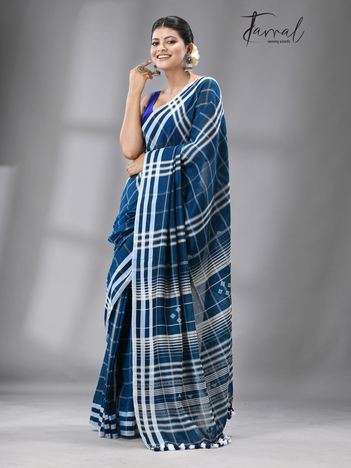 Firoza with white border check bhujoudi cotton handloom saree - Tamal Boutique