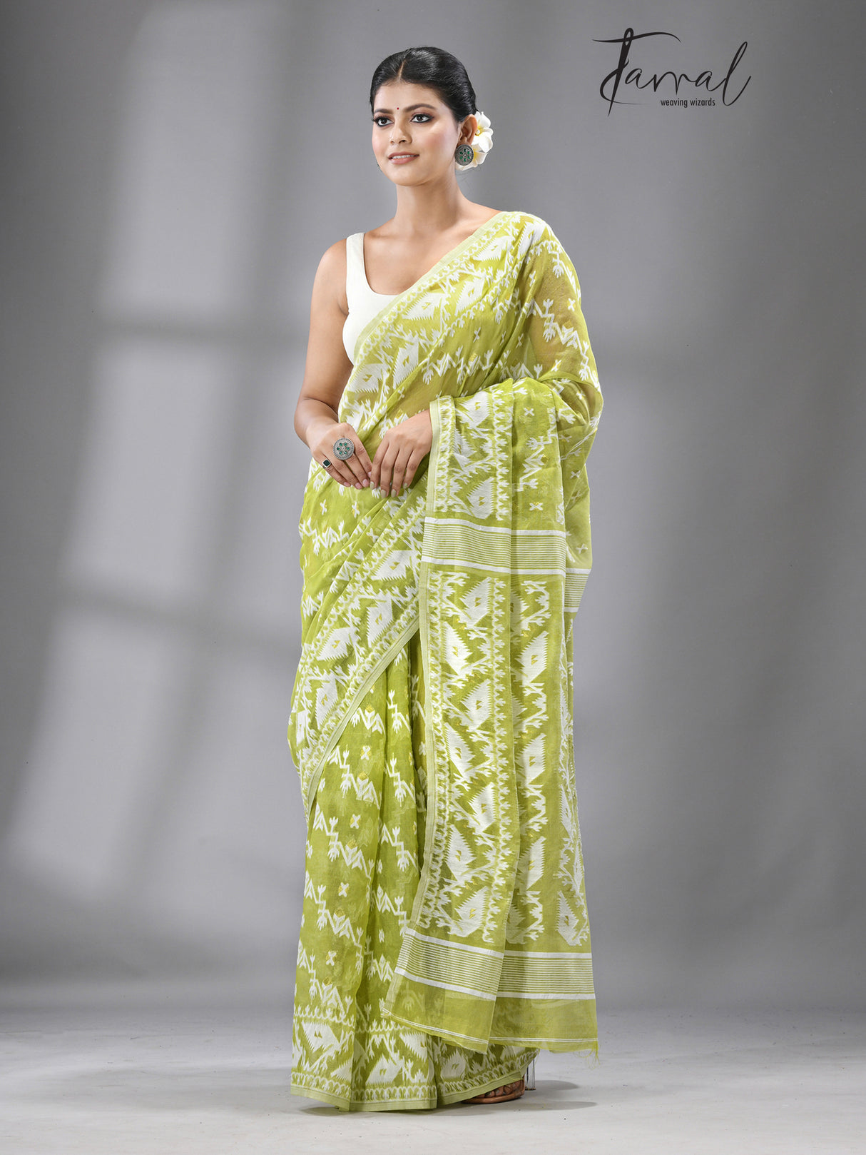 Moss green with white handloom soft dhakai jamdani saree