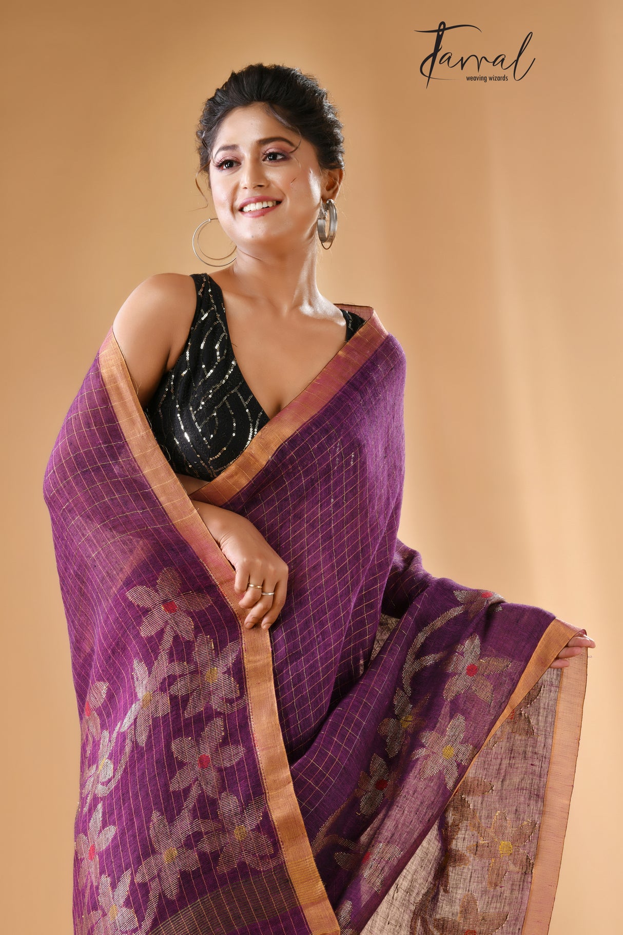 Deep magenta linen checks handloom jamdani saree