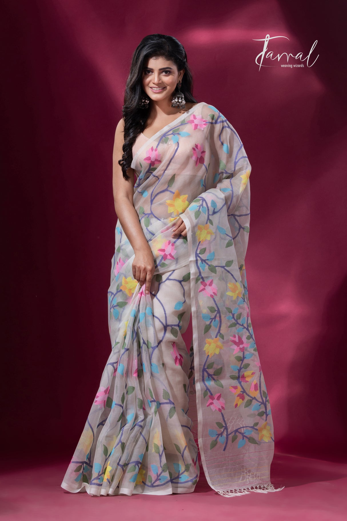 Offwhite With Multicolor Muslin Silk Handwoven Jamdani Saree