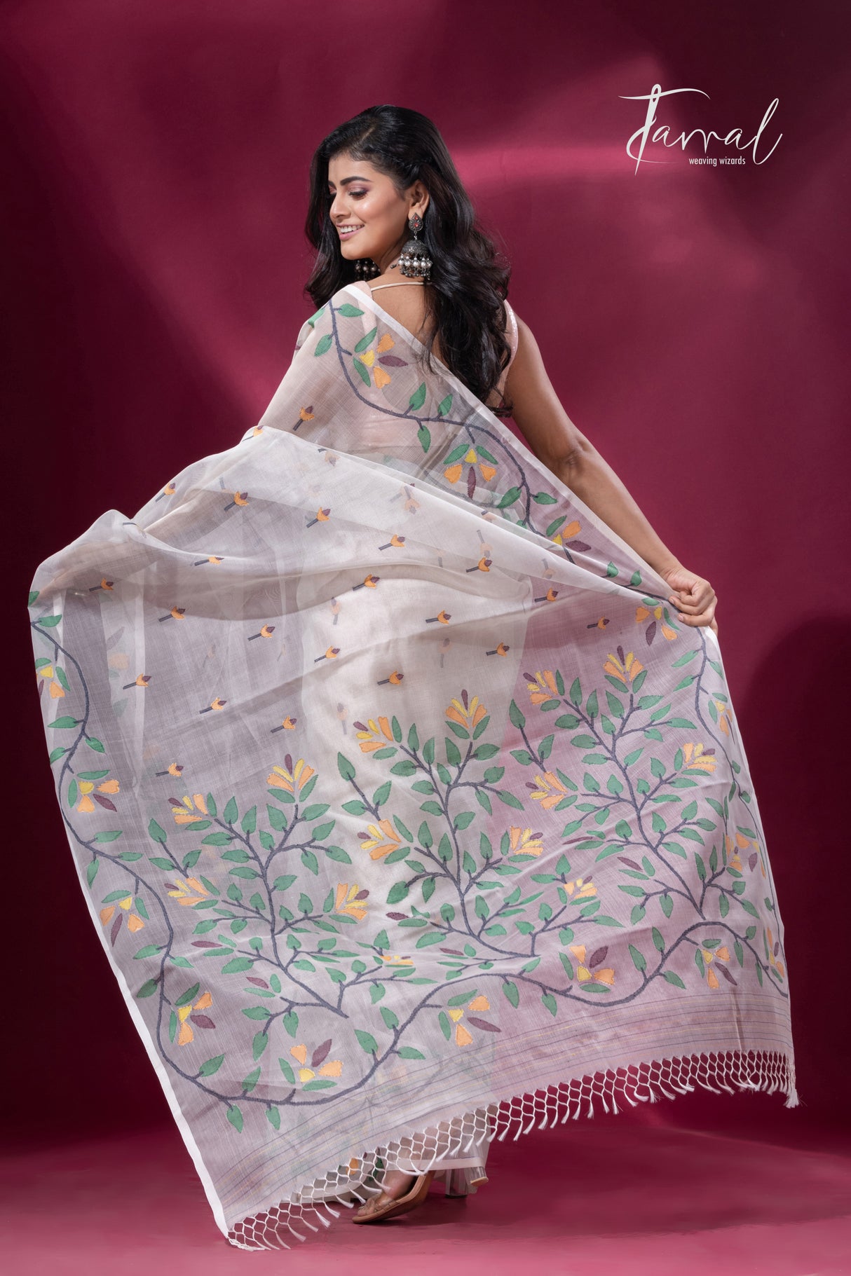 Offwhite with floral border muslin silk handwoven jamdani saree