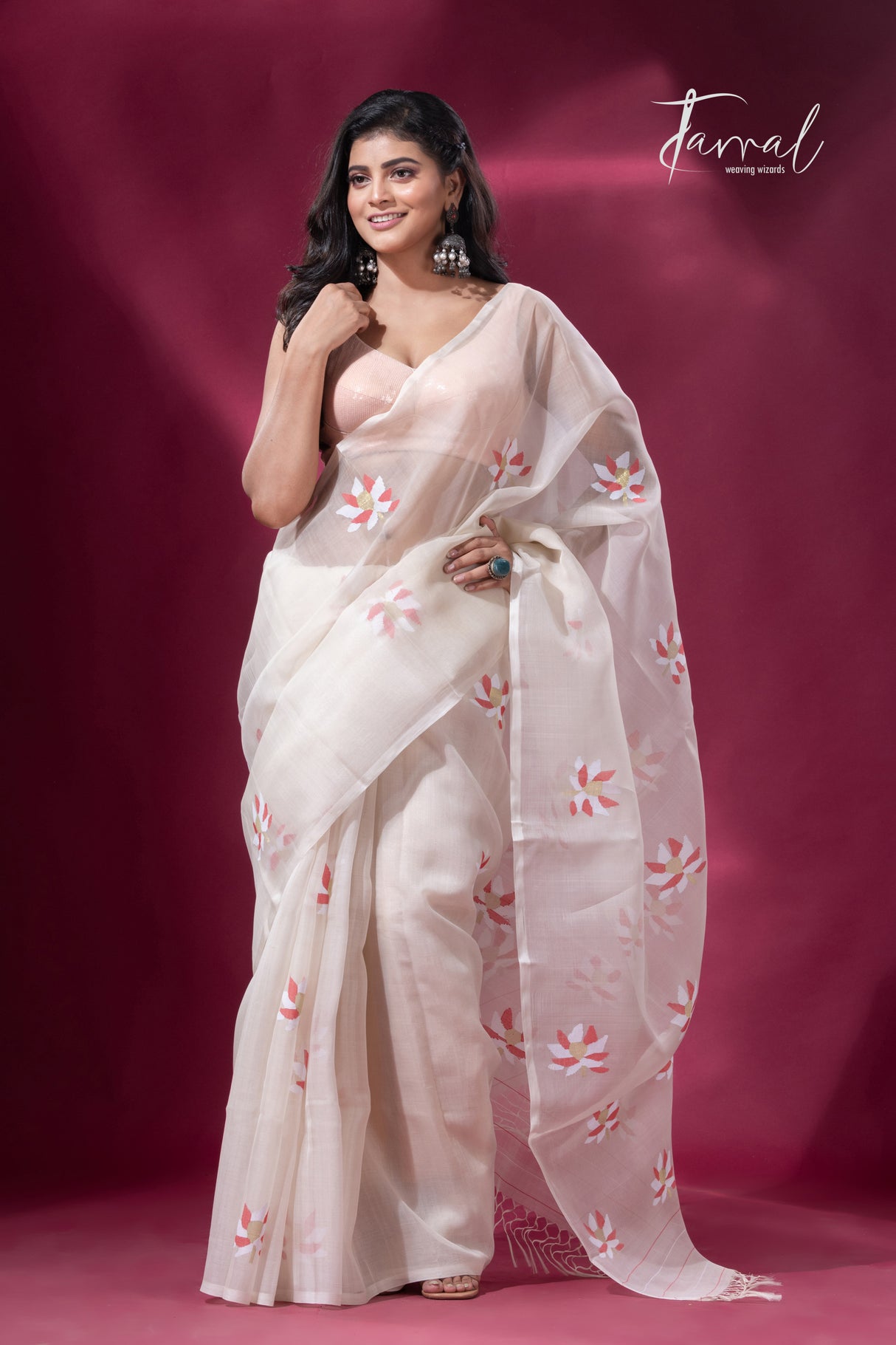 Offwhite with red & golden lotus motifs muslin silk handwoven jamdani saree