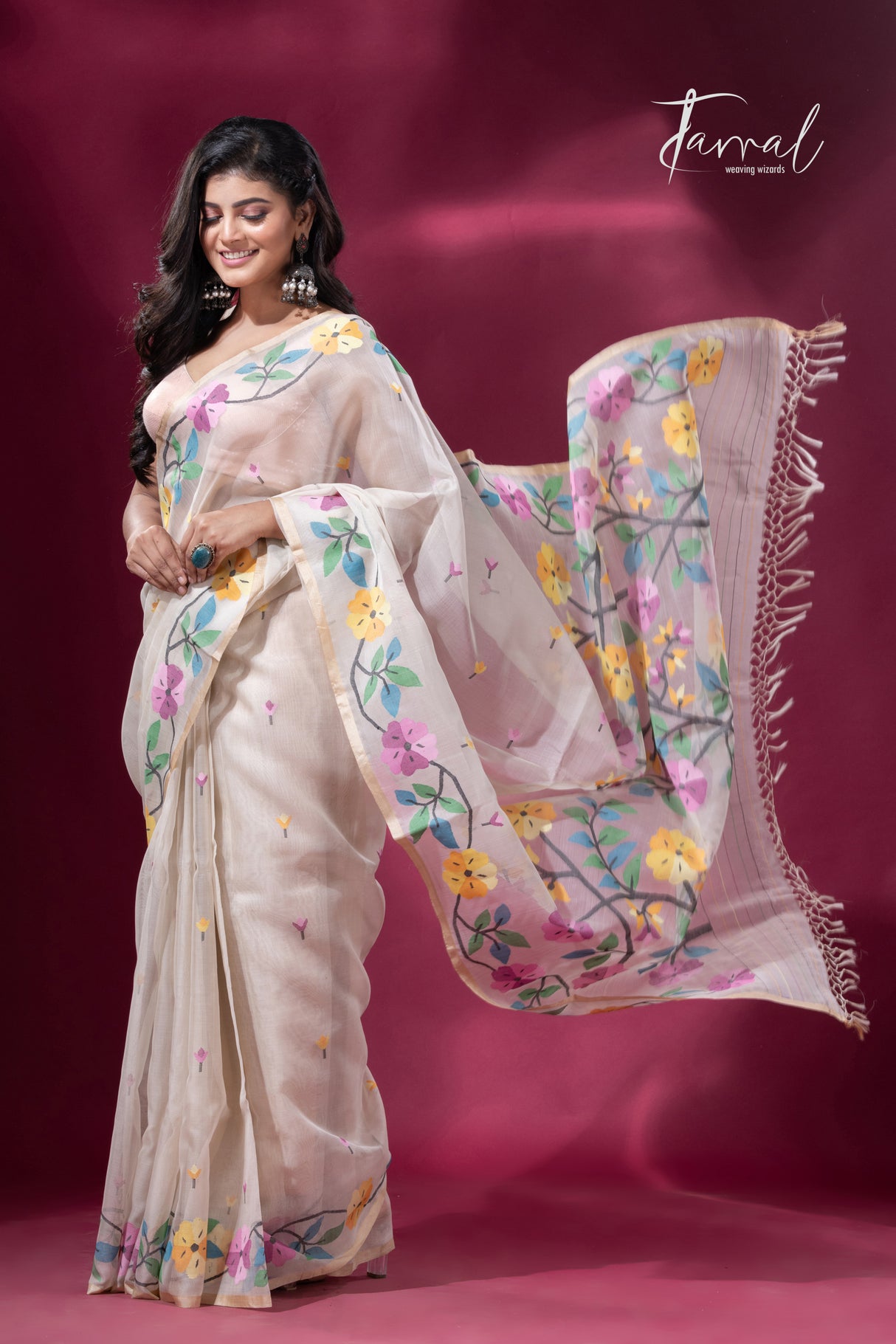 Offwhite with multicolour floral elegance muslin silk handwoven jamdani saree