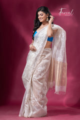 Offwhite allover floral handwoven jamdani in muslin silk saree