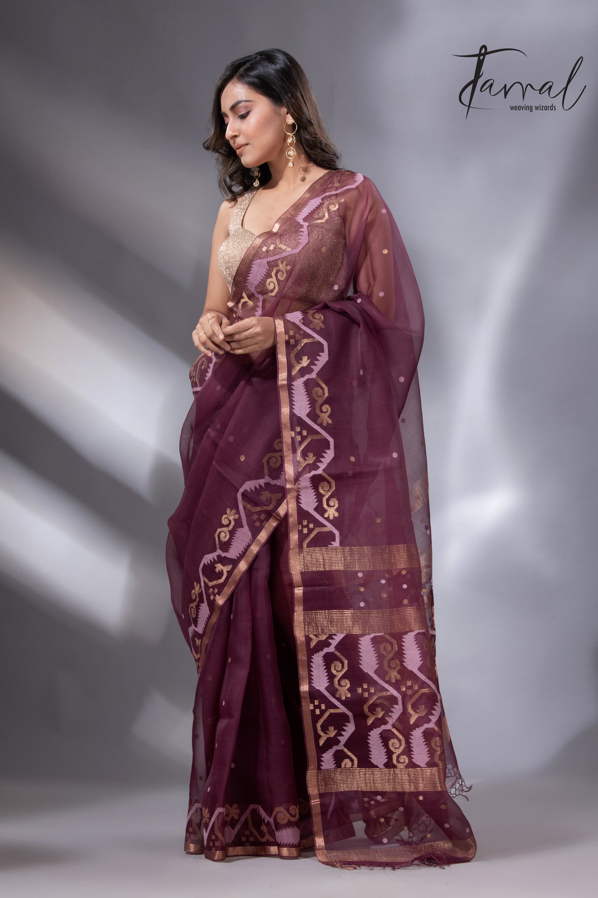 Chocolate brown with zari border traditional handwoven jamdani in muslin silk