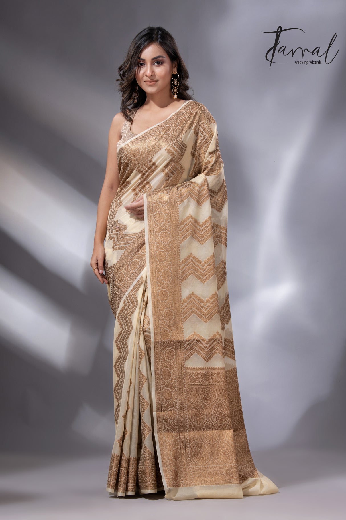 Offwhite colour with antic zari Banarasi silk handloom saree