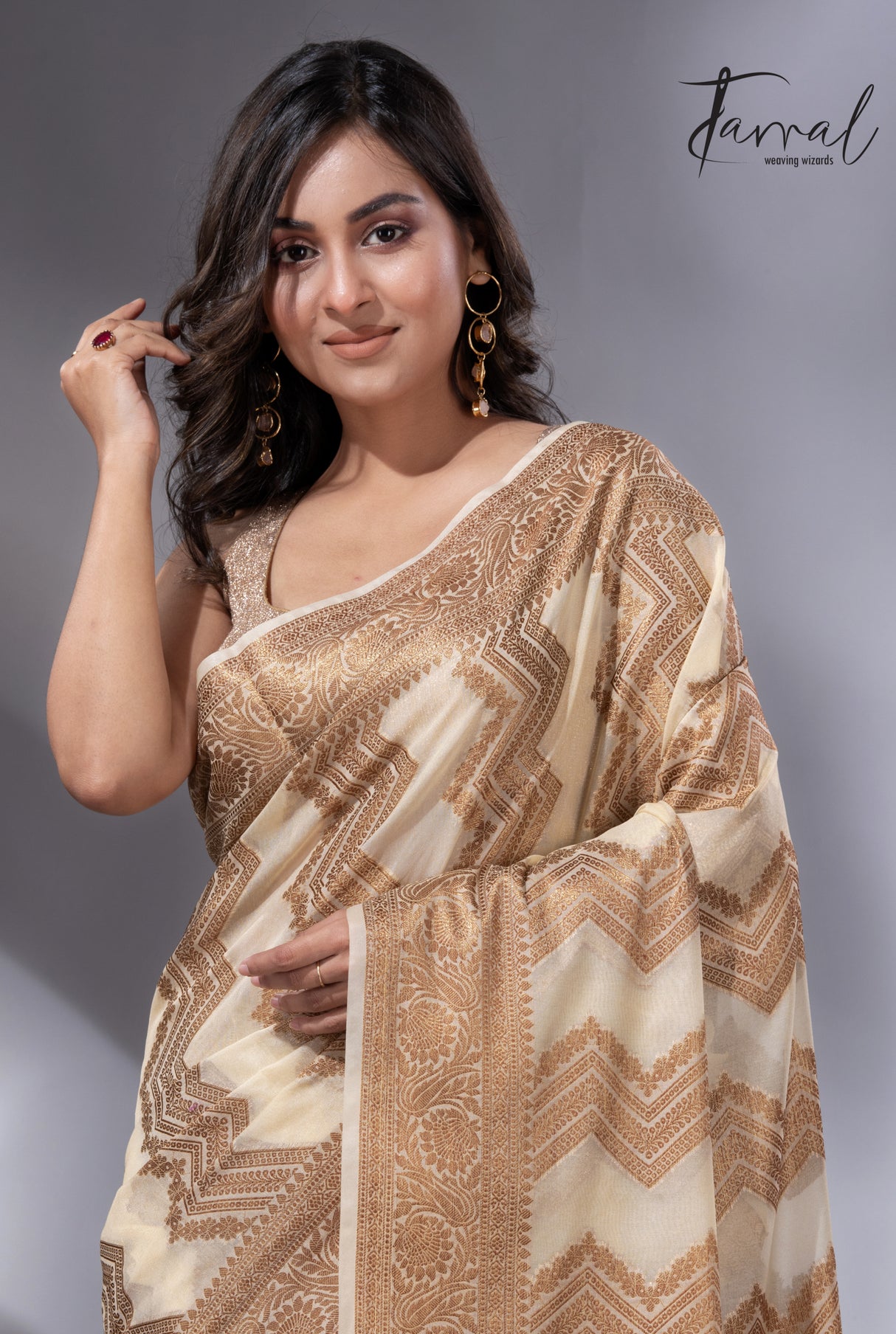 Offwhite colour with antic zari Banarasi silk handloom saree