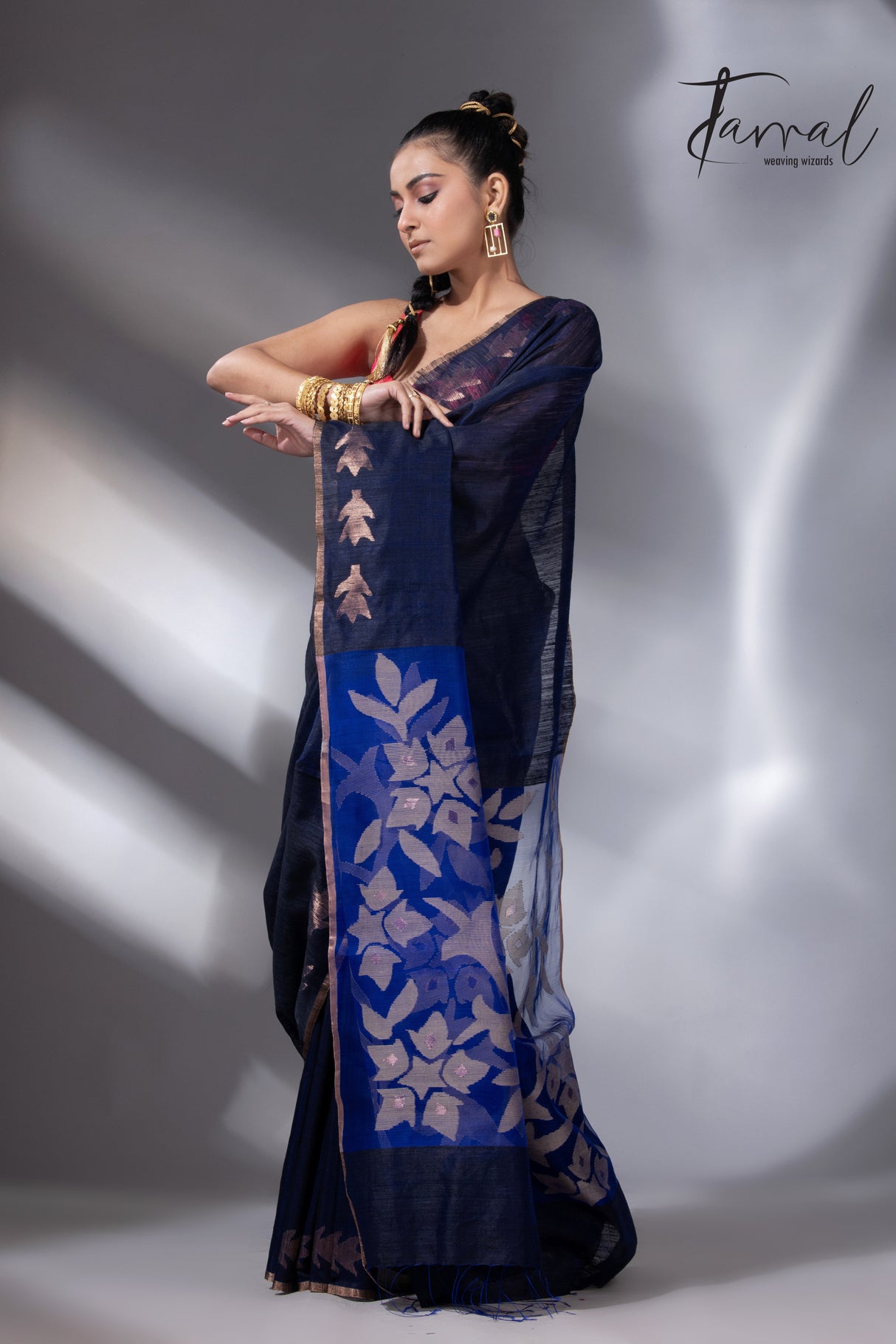 Midnight blue with royal blue gold zari border matka silk handwoven jamdani saree