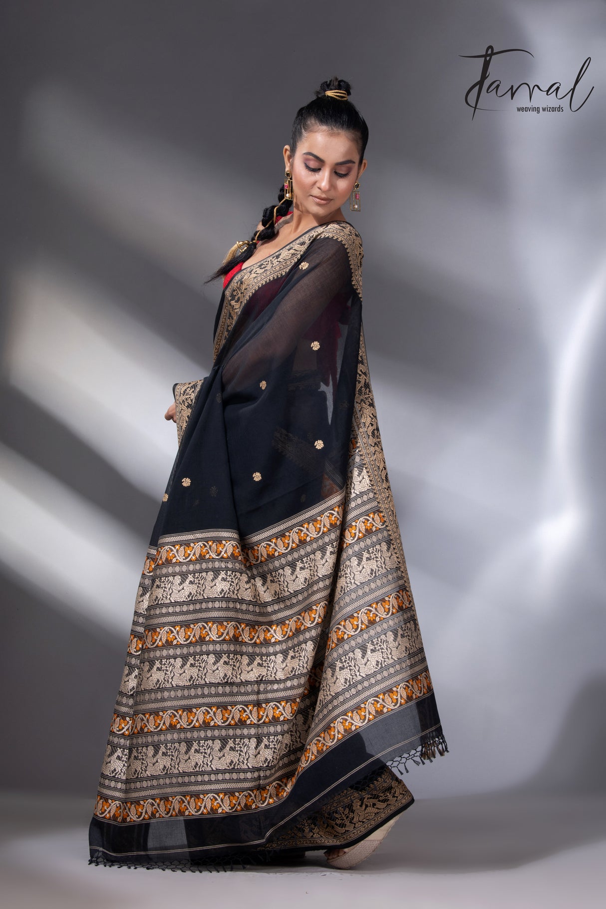 Black Colour baluchari Handwoven Jamdani saree