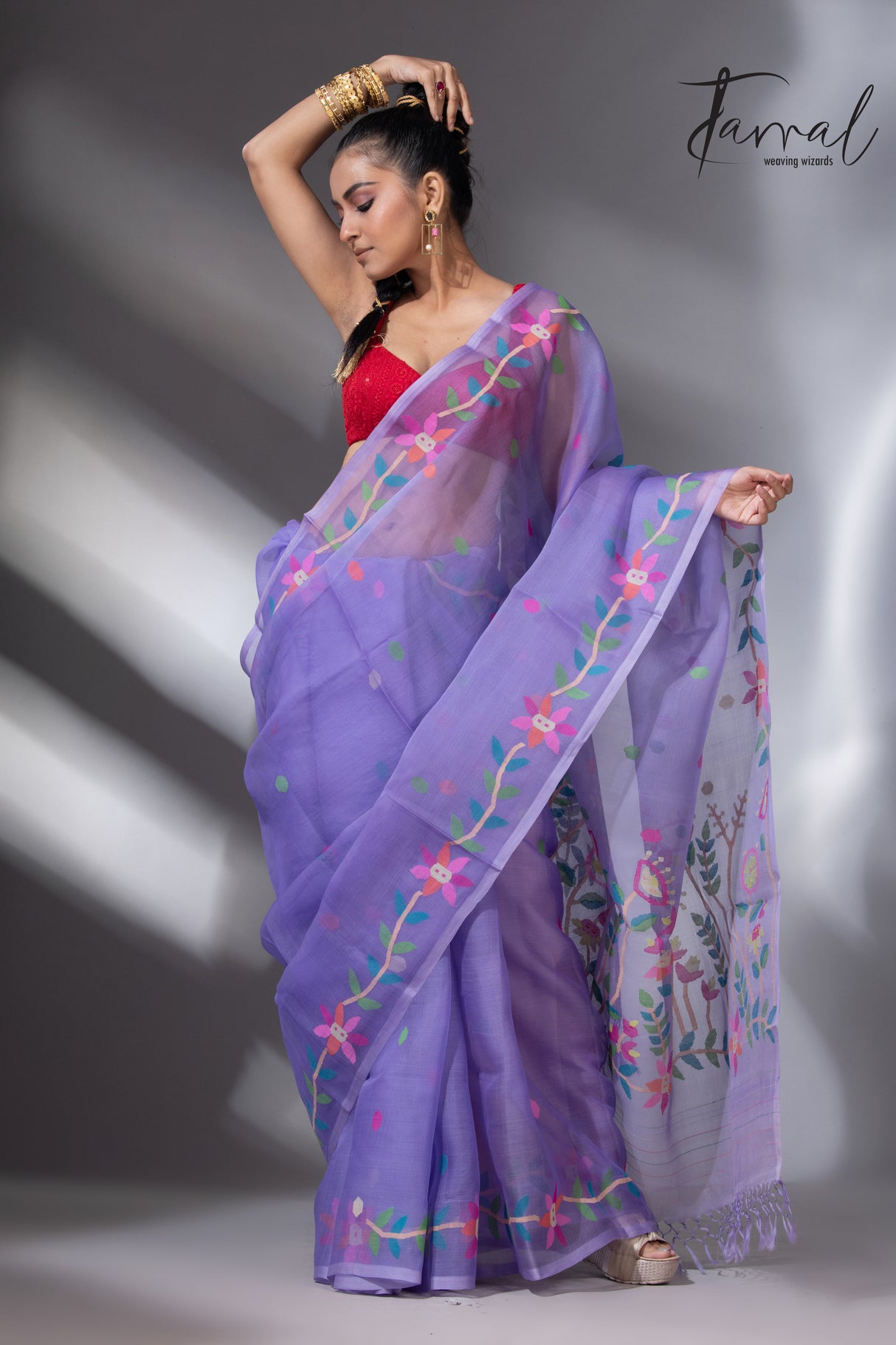 Light lavender colour floral muslin silk handwoven jamdani saree