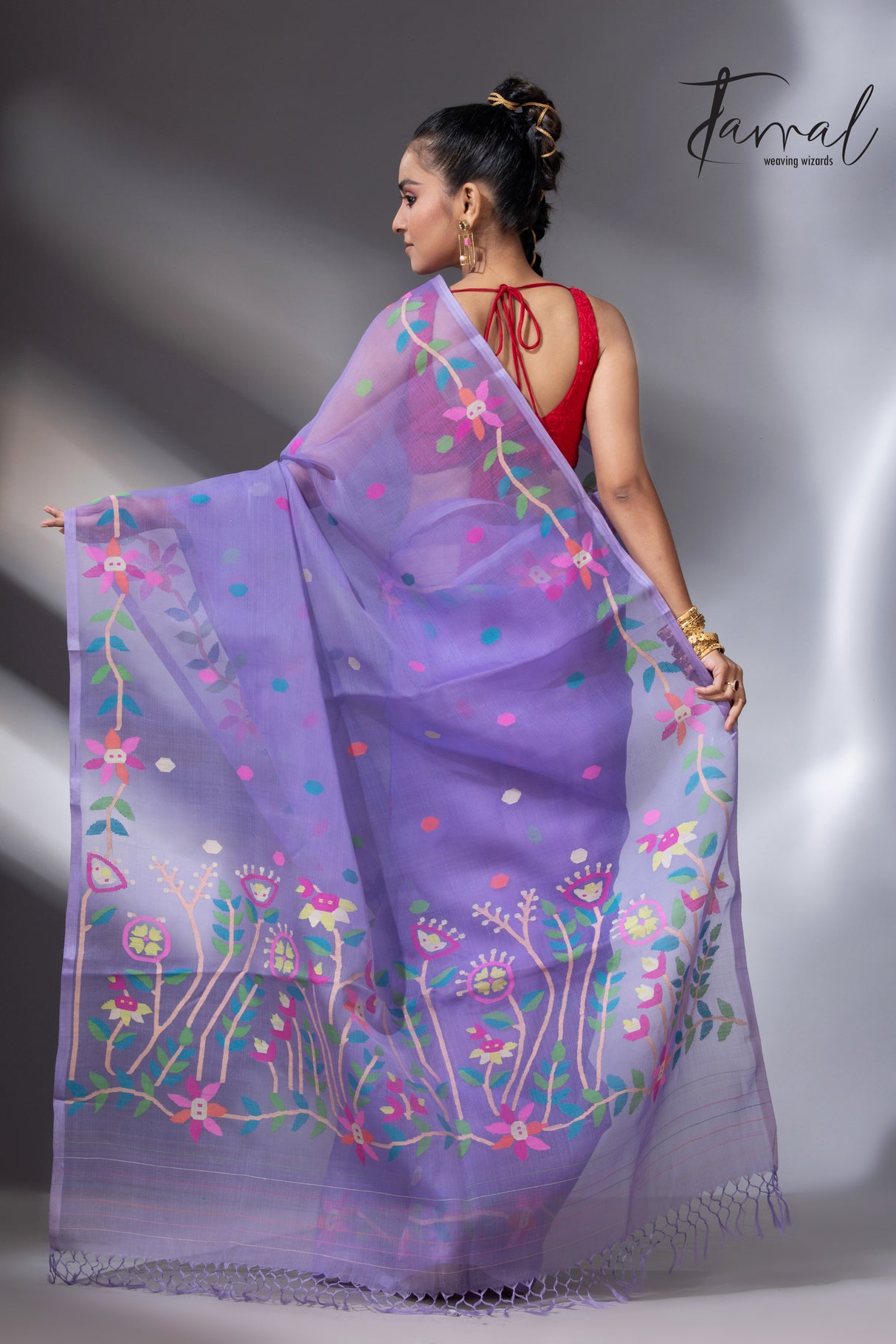 Light lavender colour floral muslin silk handwoven jamdani saree