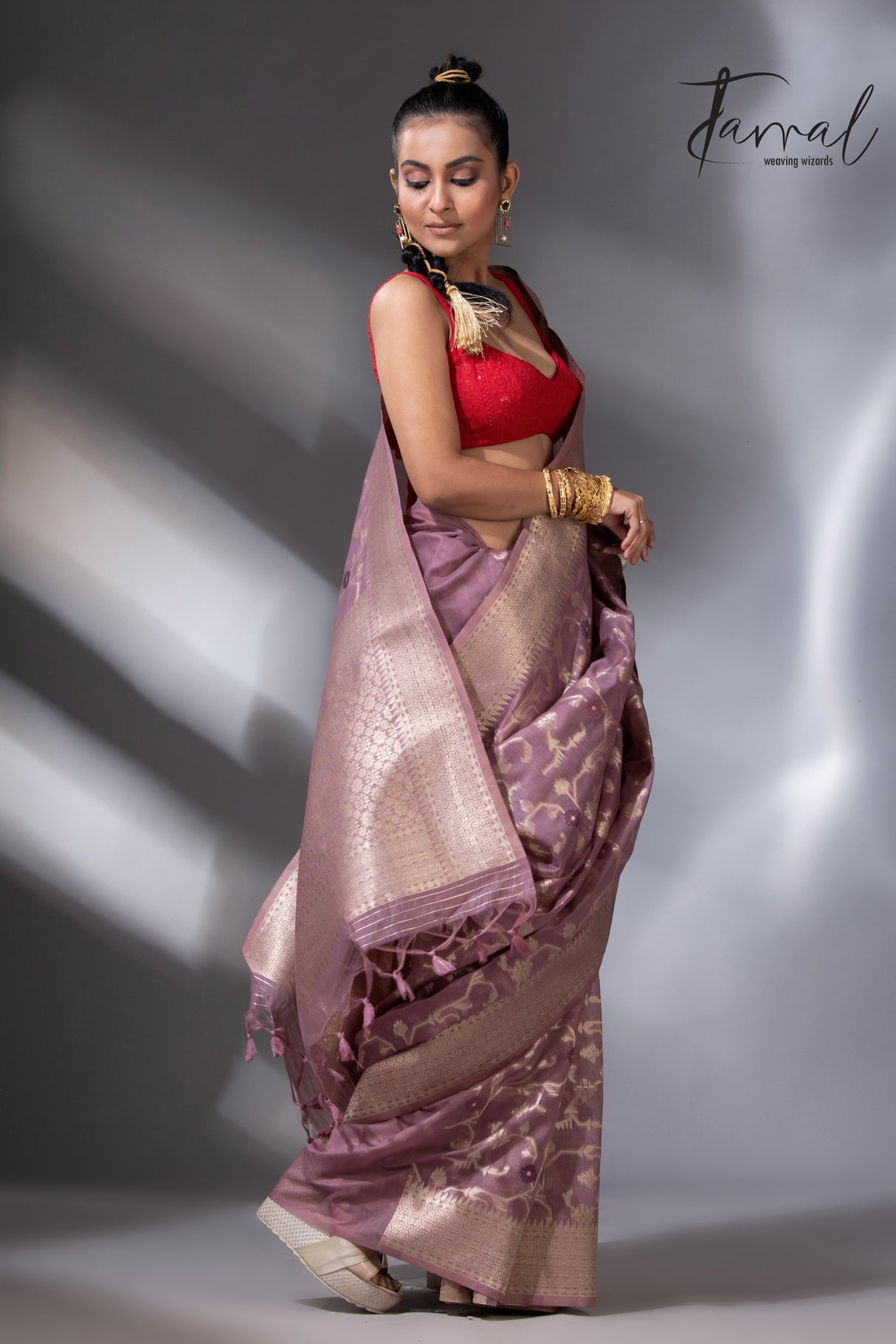 Dark Lavender Zari Glow cotton handloom jacquard jamdani saree