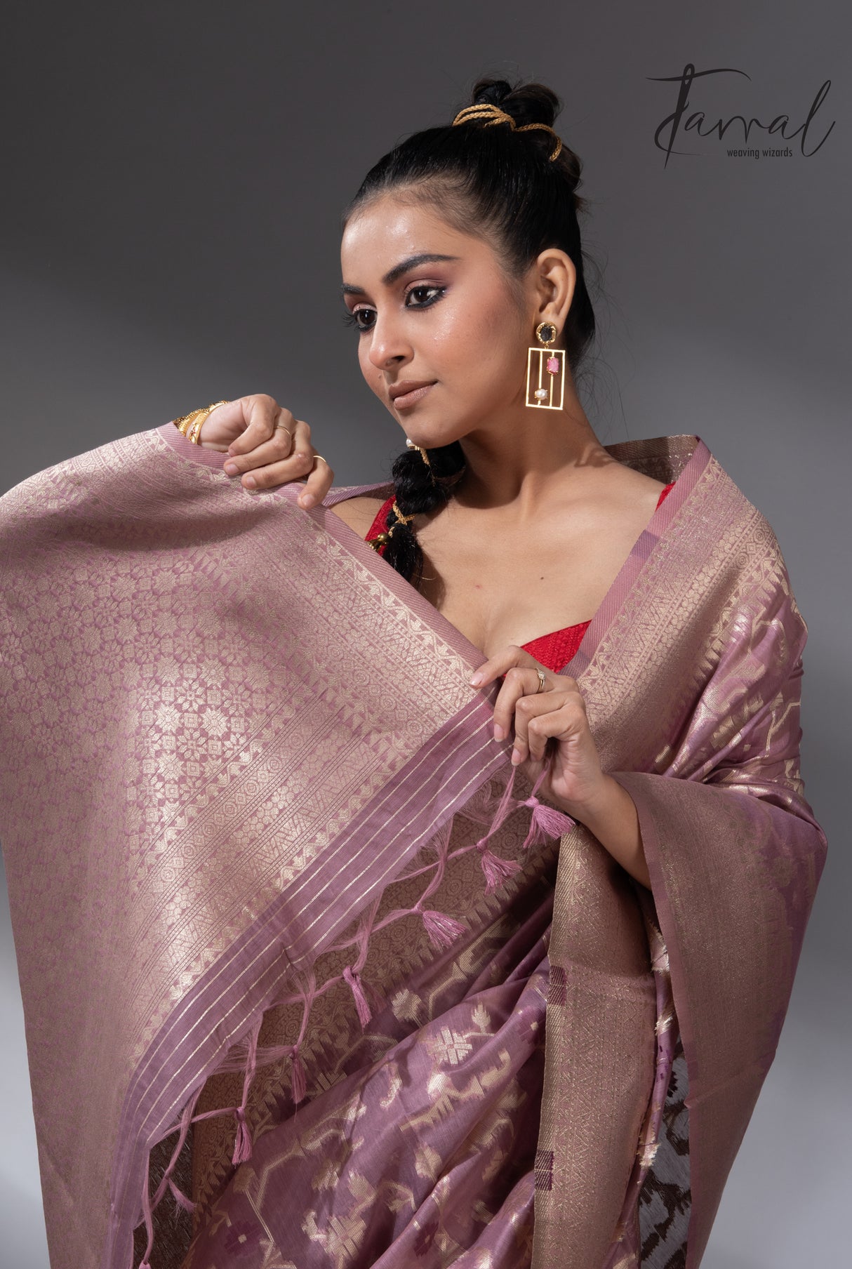 Dark Lavender Zari Glow cotton handloom jacquard jamdani saree