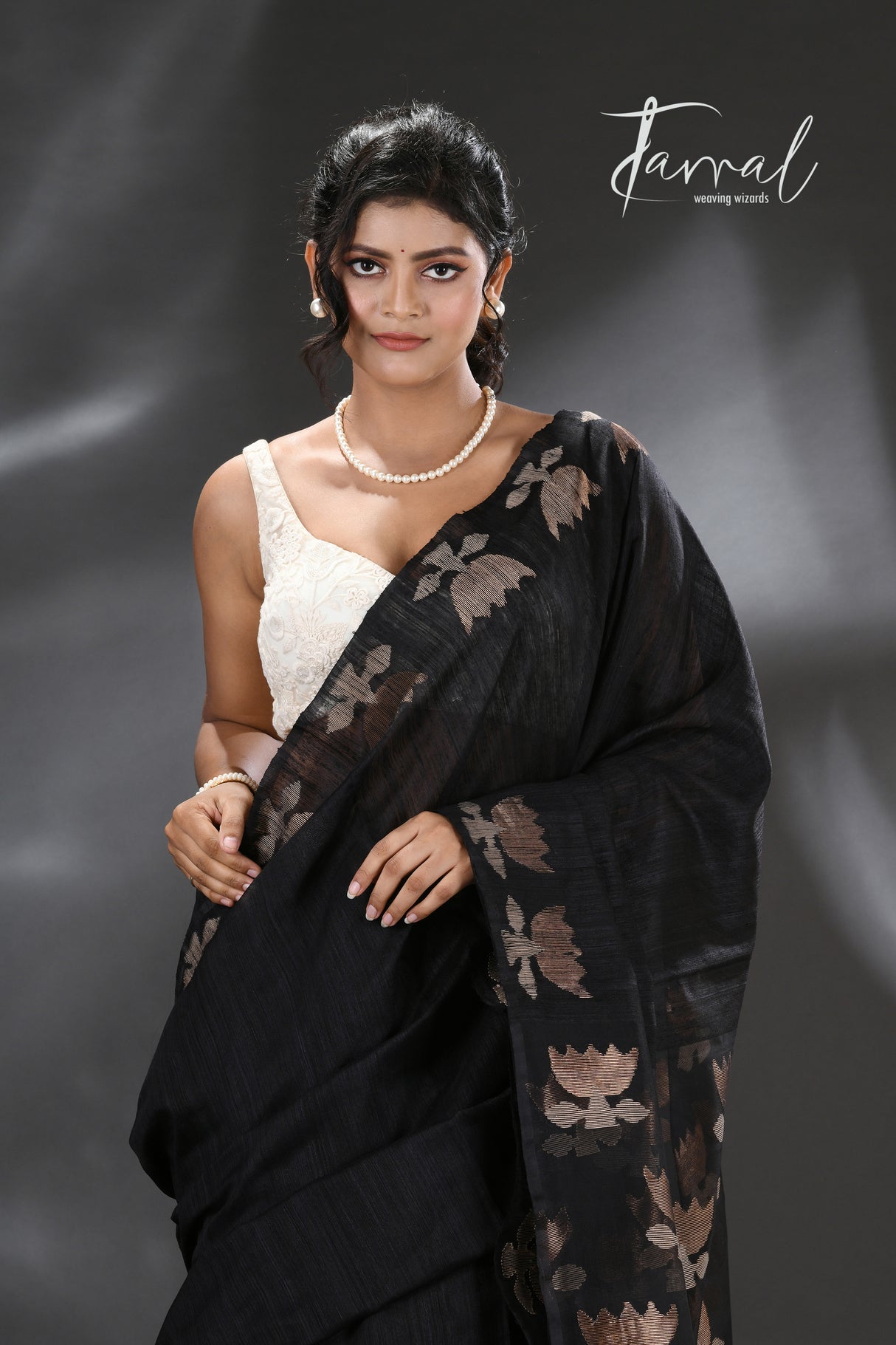 Black golden lotus matka silk handwoven jamdani saree