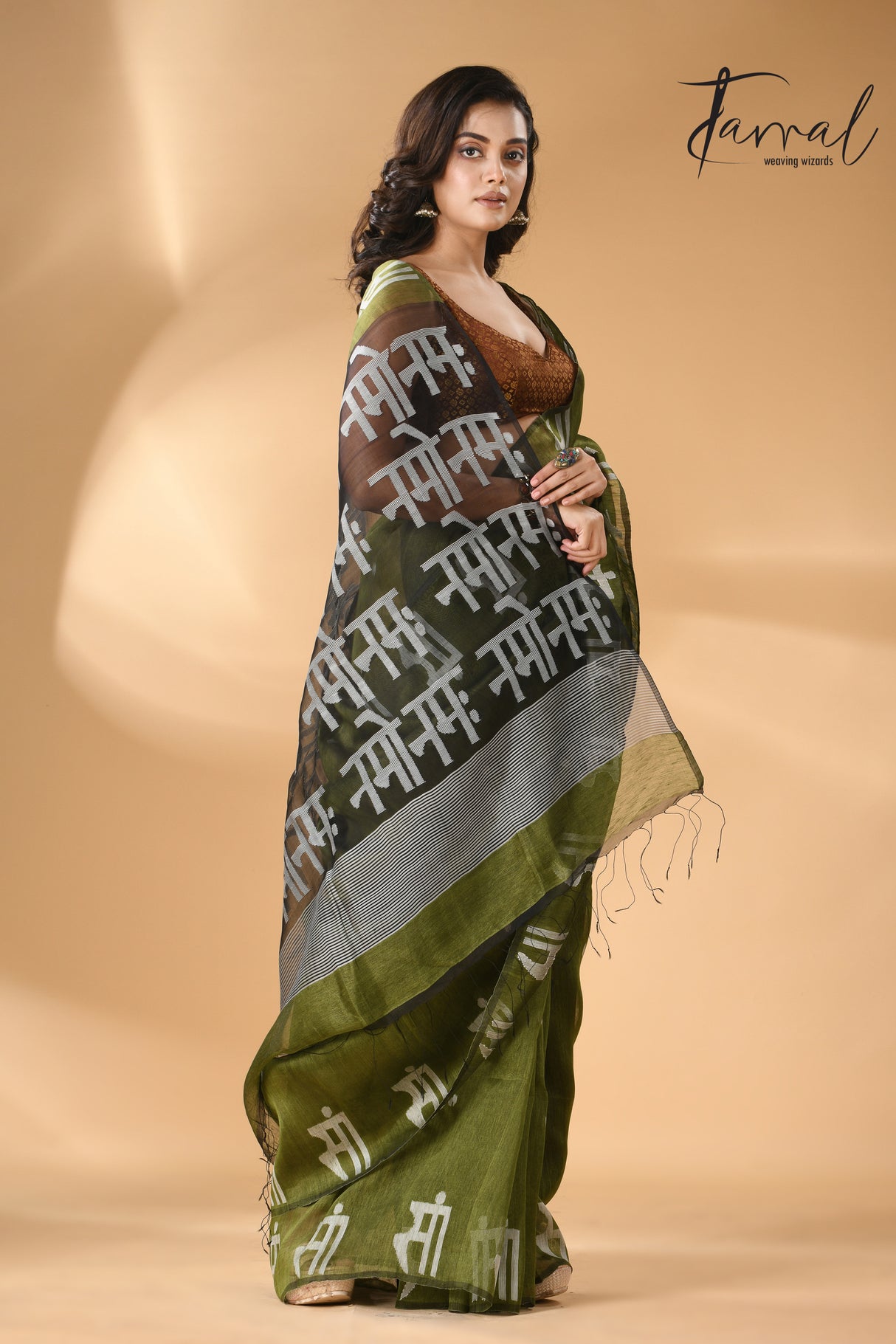 Moss green with black pallu silk linen handwoven jamdani saree