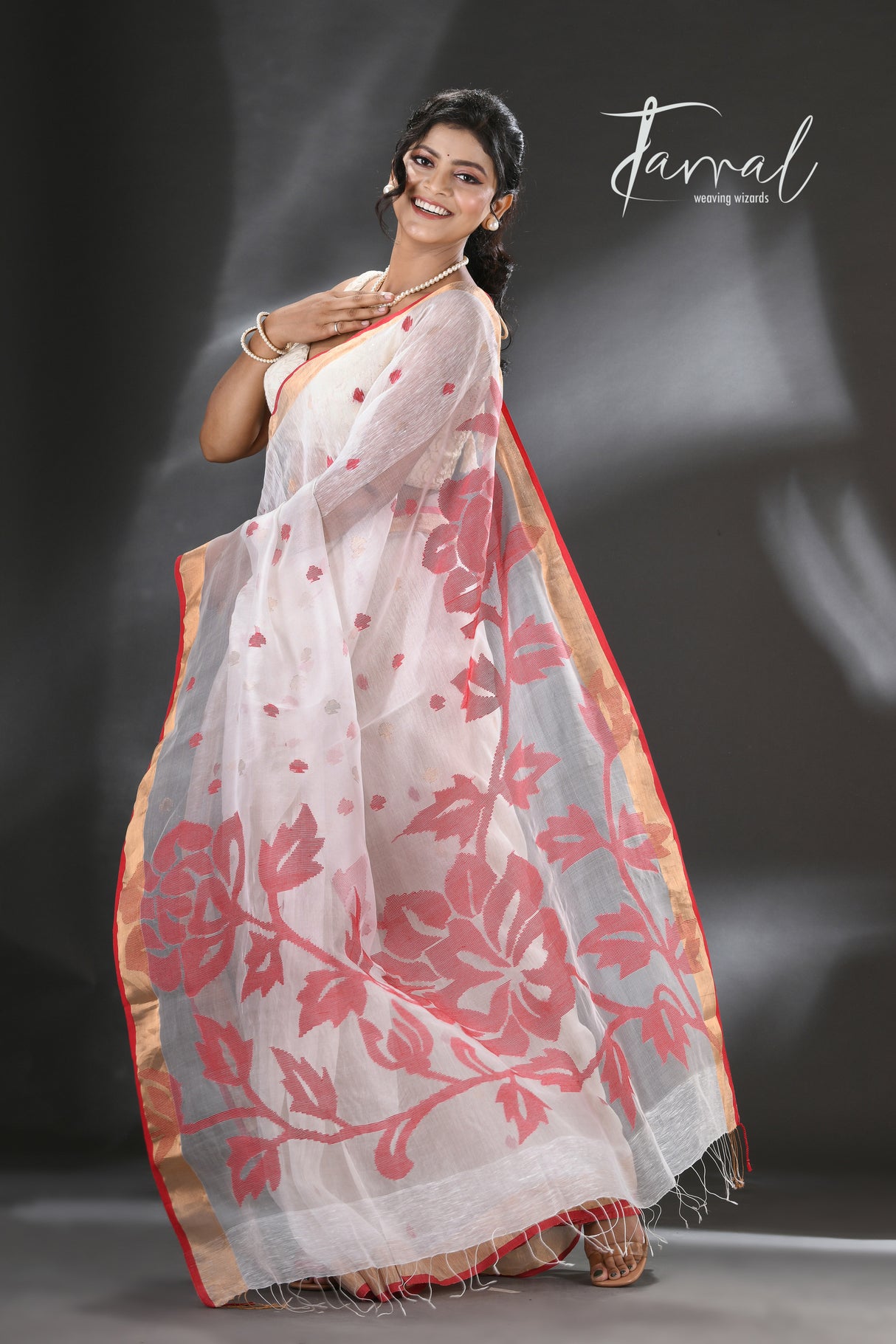 Offwhite with red rose motifs handwoven jamdani silk linen saree - Tamal Boutique