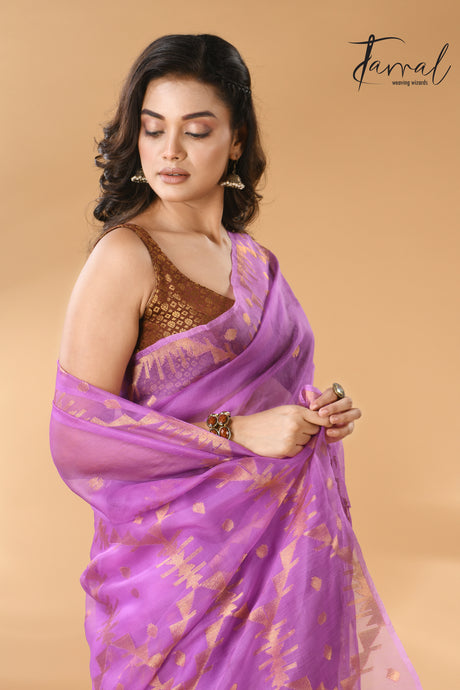 Fuchsia pink with golden zari traditional handwoven needle work jamdani saree